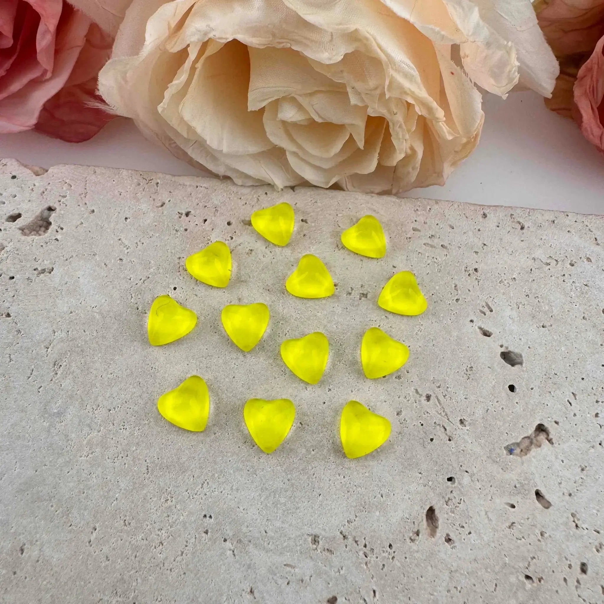 FS18718-About 8*8mm Heart Crystal Glass Nail Charns -Zoe DIY Wholesale