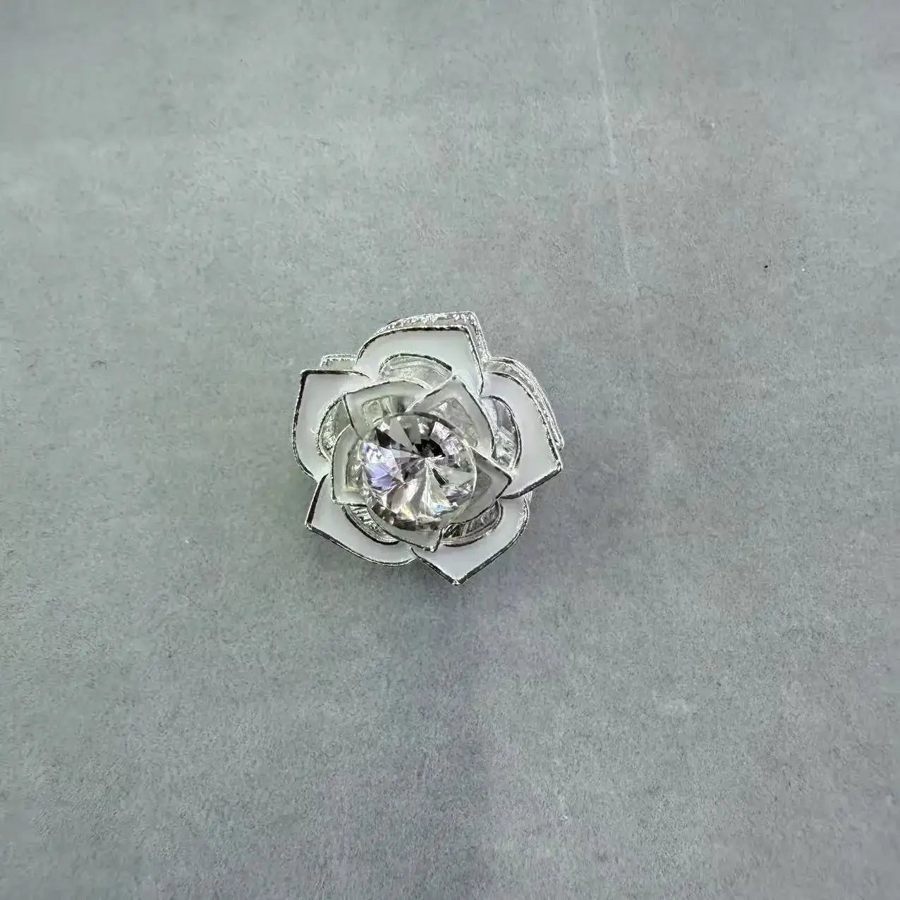 FS19146-About 22mm Flower Metal Charms -Zoe DIY Wholesale