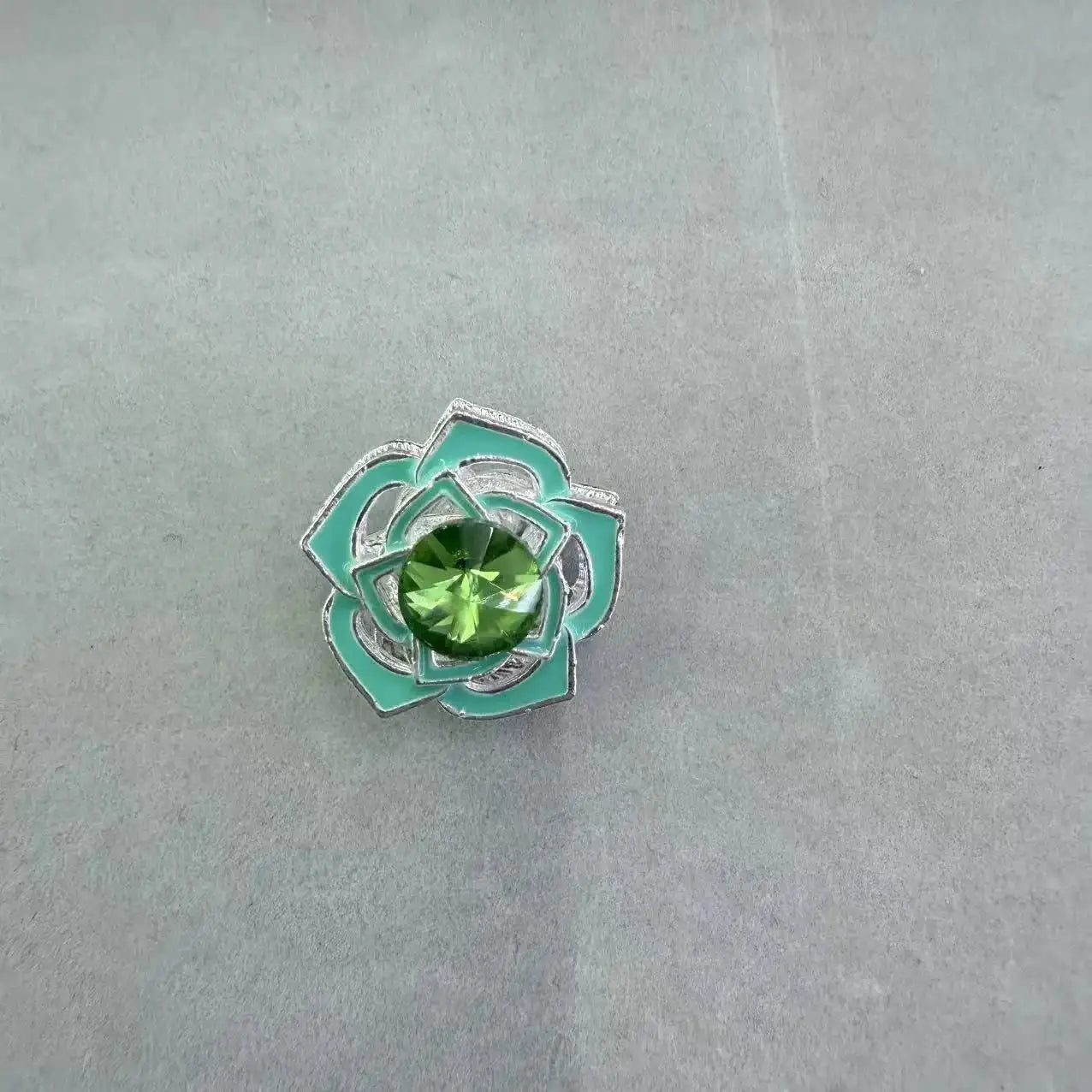 FS19146-About 22mm Flower Metal Charms -Zoe DIY Wholesale