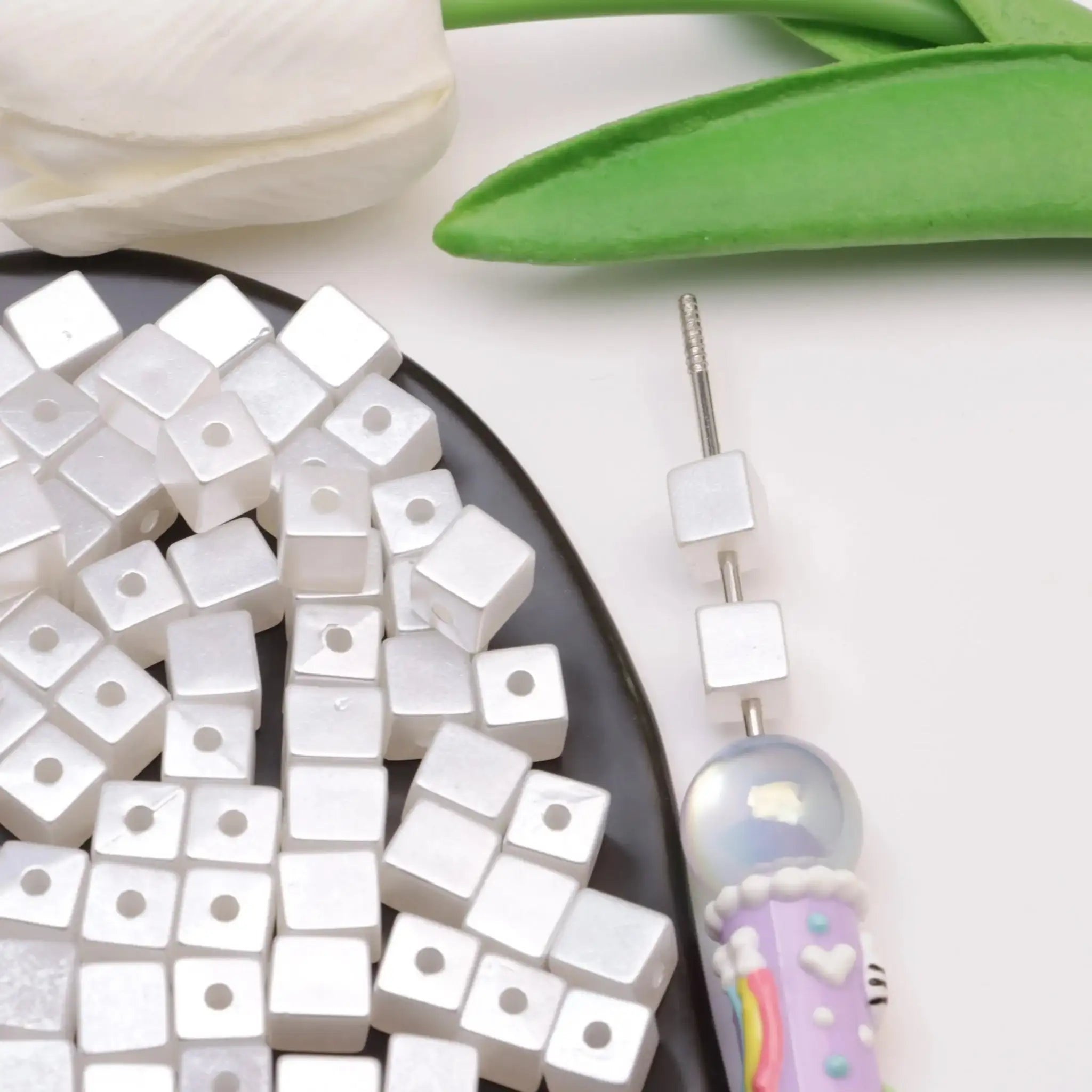 FS3897-8.5mm Pearl Cubes Beads - Can Pass Through A Pen -Zoe DIY Wholesale