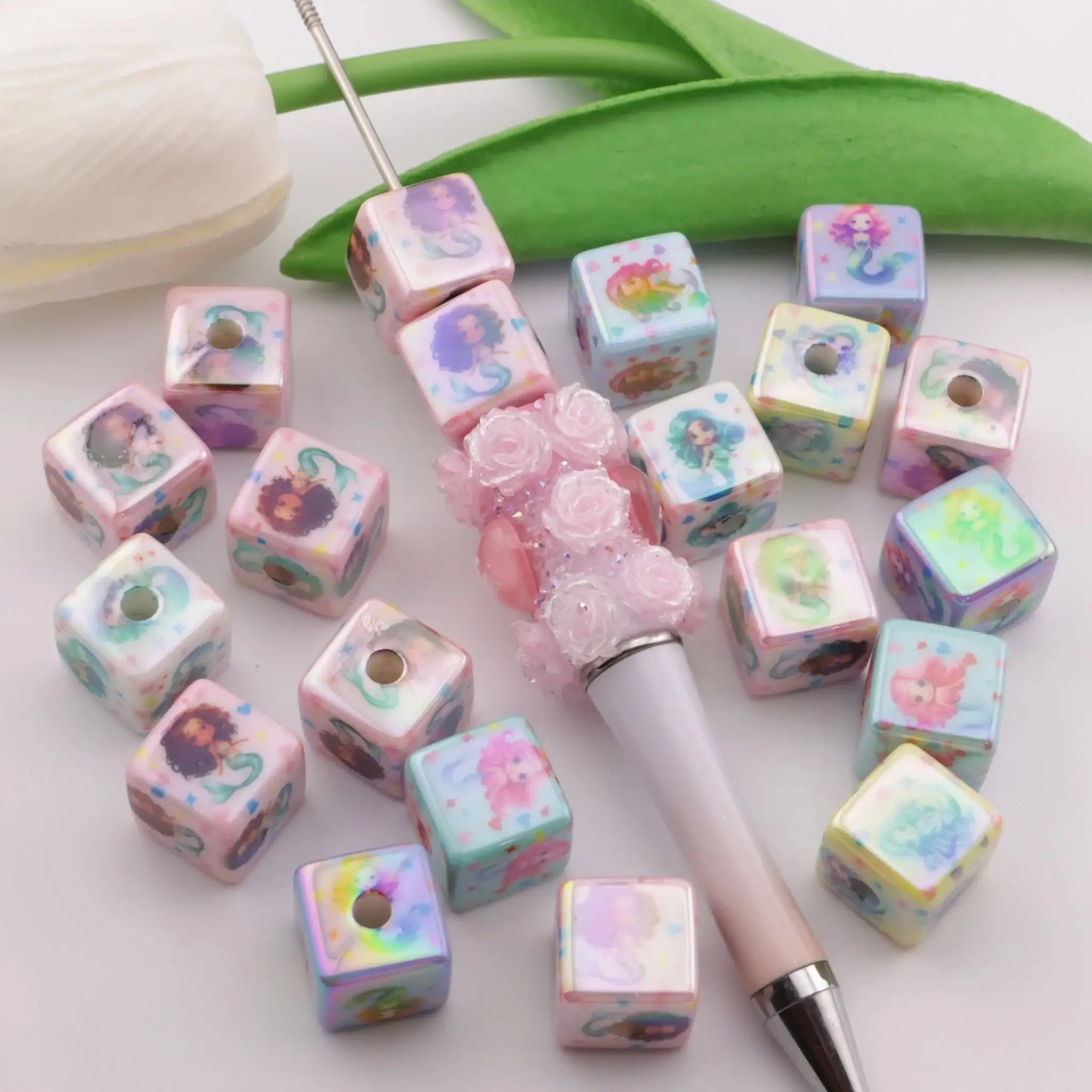 FS4303-16mm Mermaid Beads Luminous Glow-In-The-Dark -Zoe DIY Wholesale