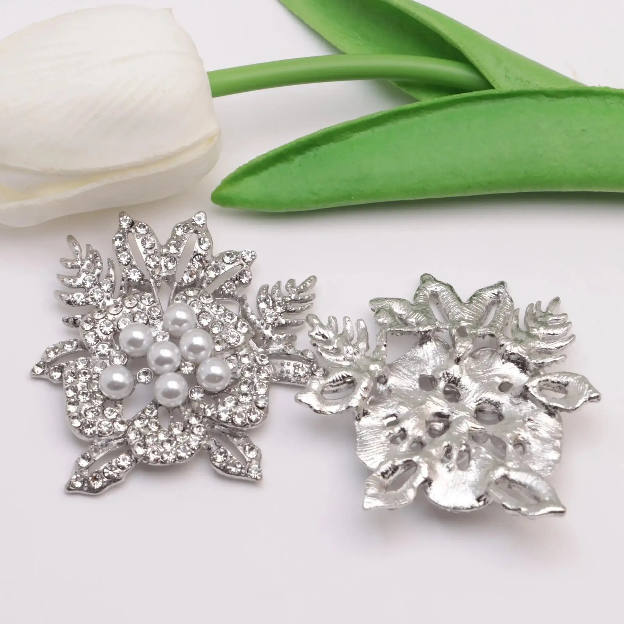 FS5427-50*56mm Flower With Leaf Metal Charms Pearl And Diamond-Added Flower Alloy Patches With Leaves -Zoe DIY Wholesale