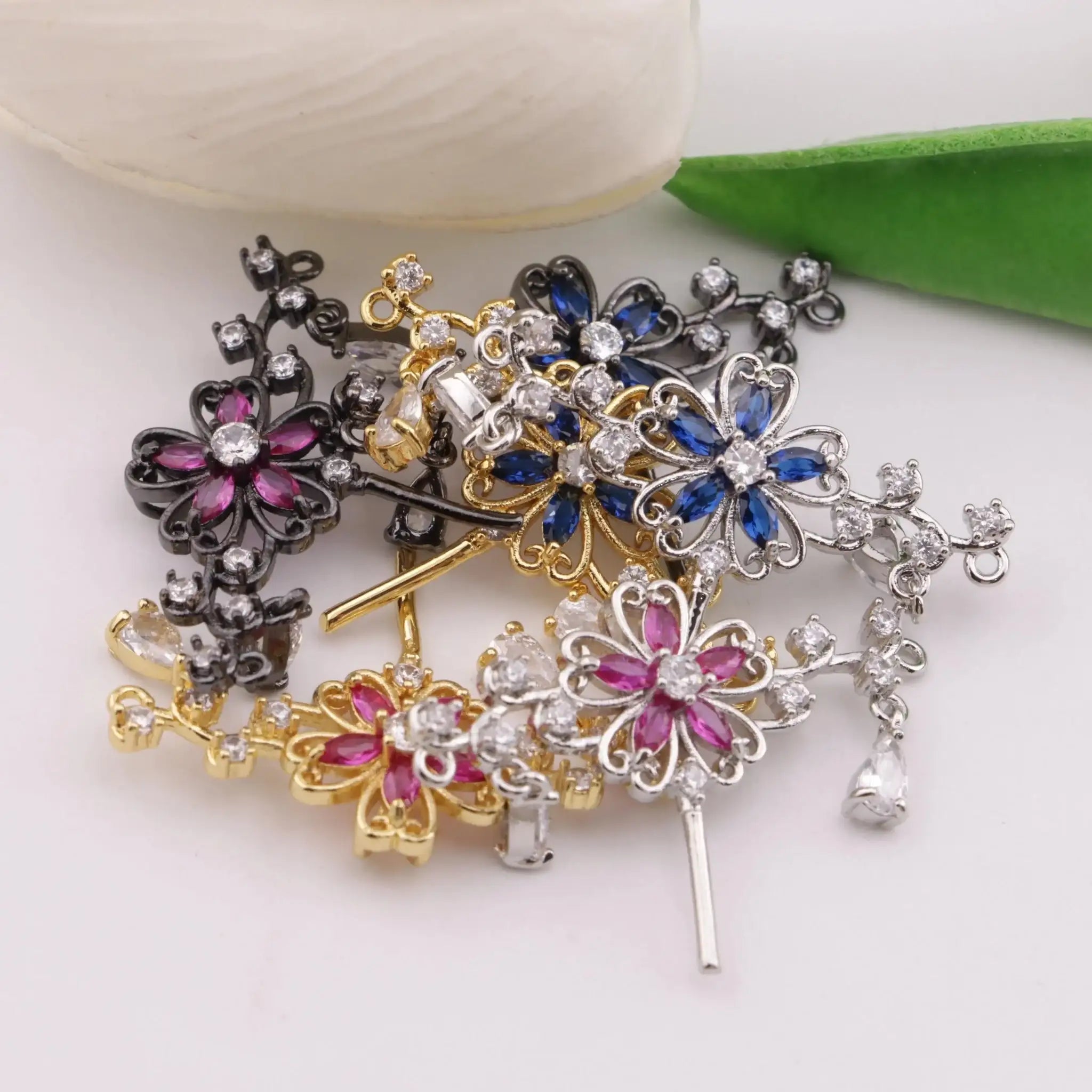 FS5913-Copper-Plated Cubic Zirconia Pendant -Zoe DIY Wholesale