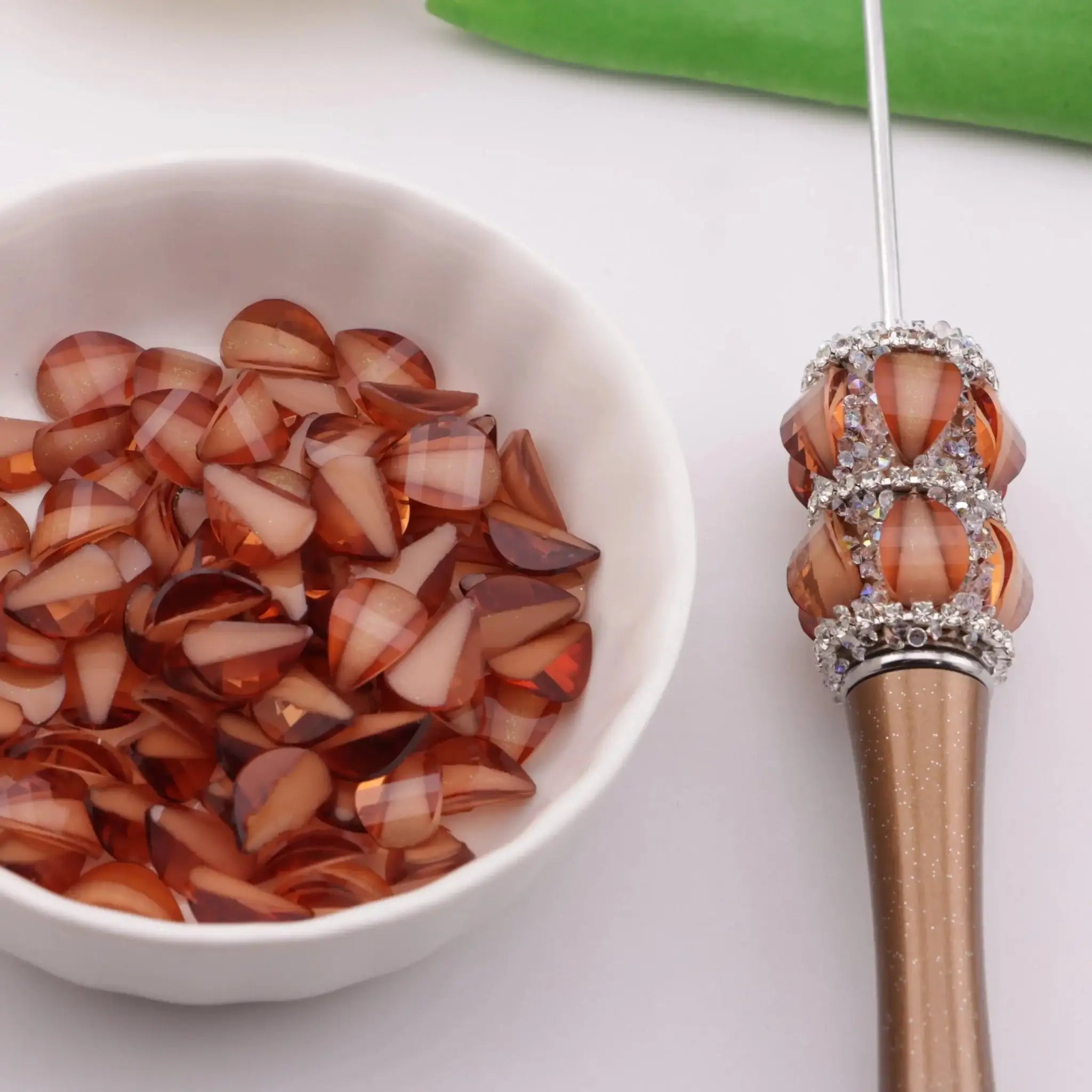 FS6133-7×10mm Waterdrop Petals Resin Charms -Zoe DIY Wholesale