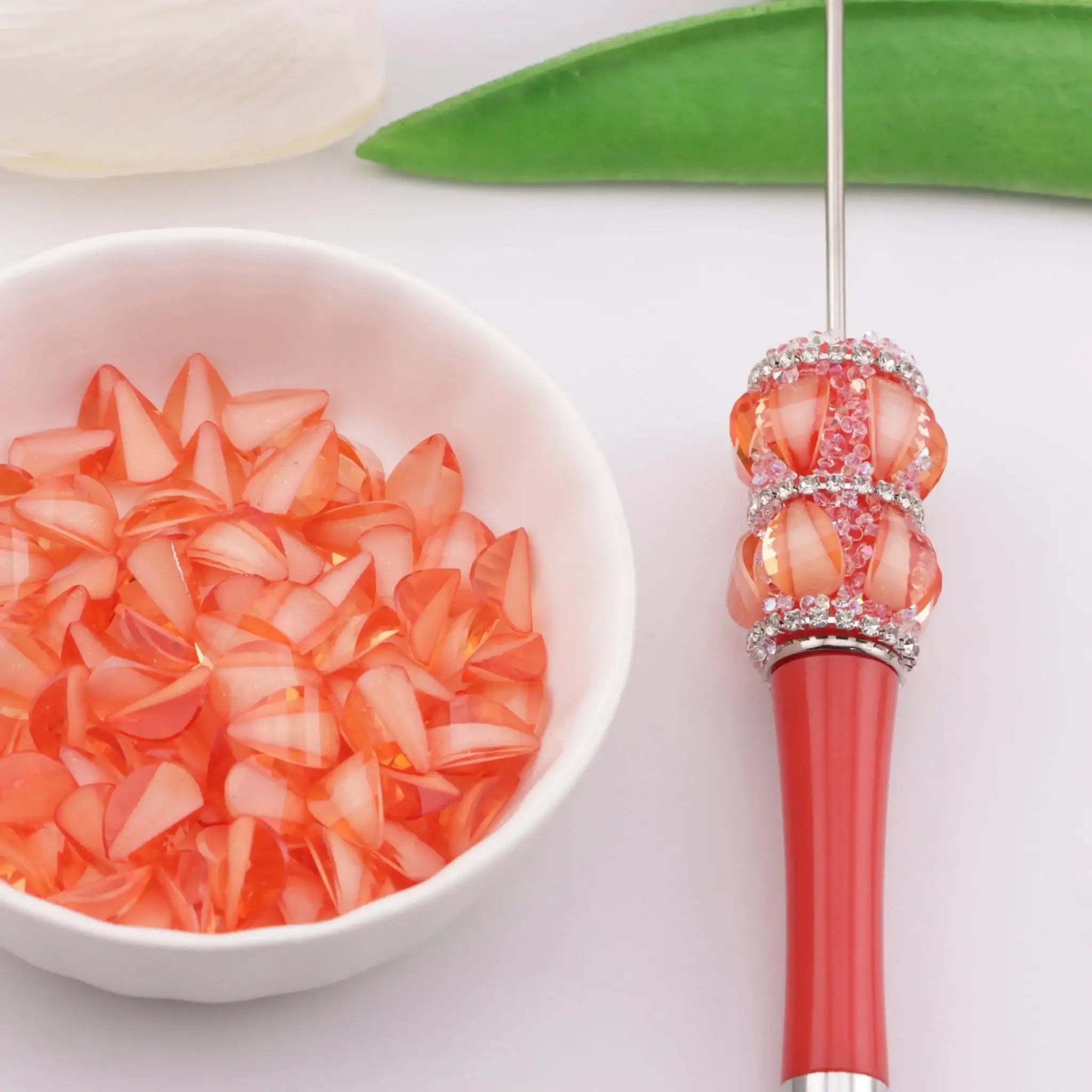 FS6133-7×10mm Waterdrop Petals Resin Charms -Zoe DIY Wholesale