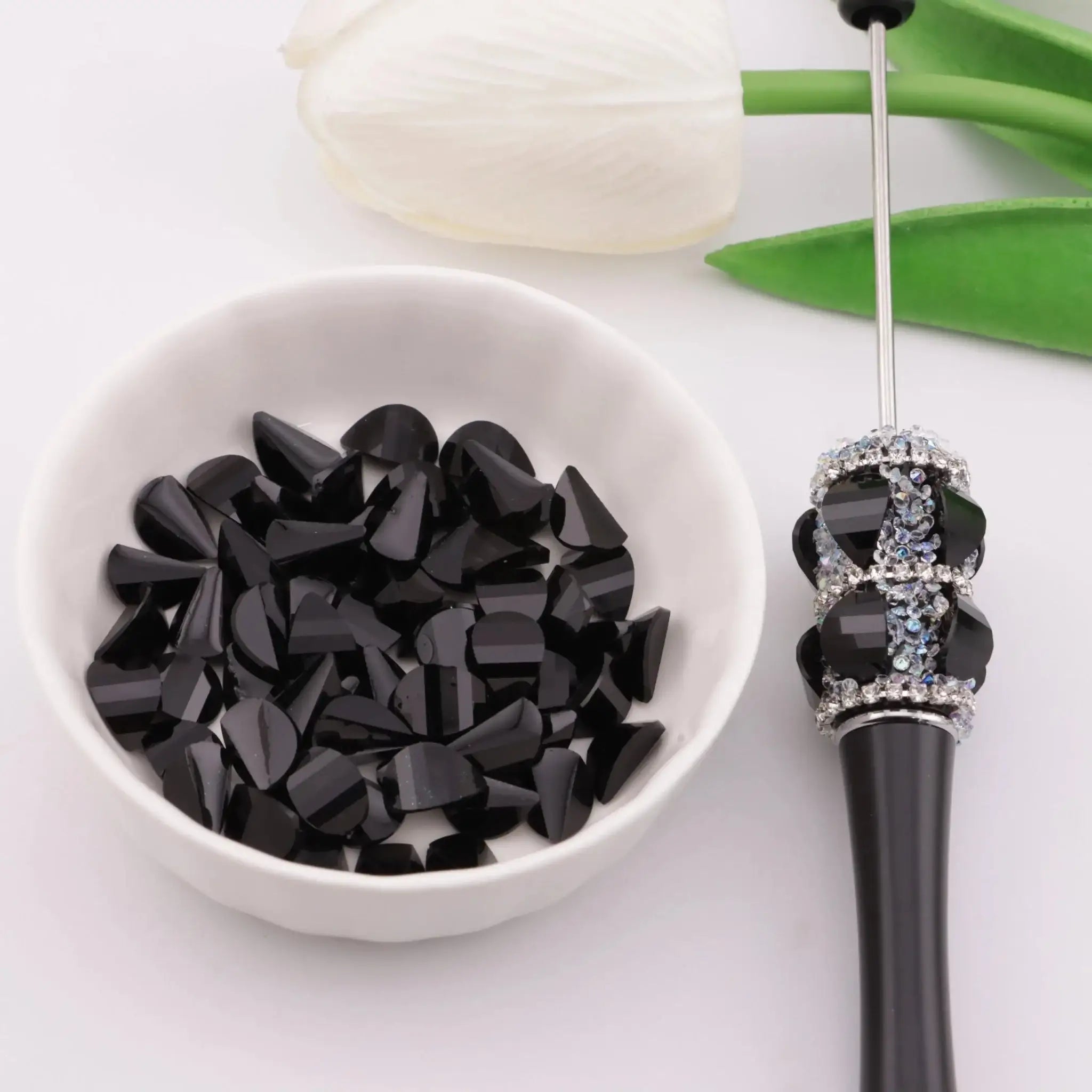 FS6133-7×10mm Waterdrop Petals Resin Charms -Zoe DIY Wholesale