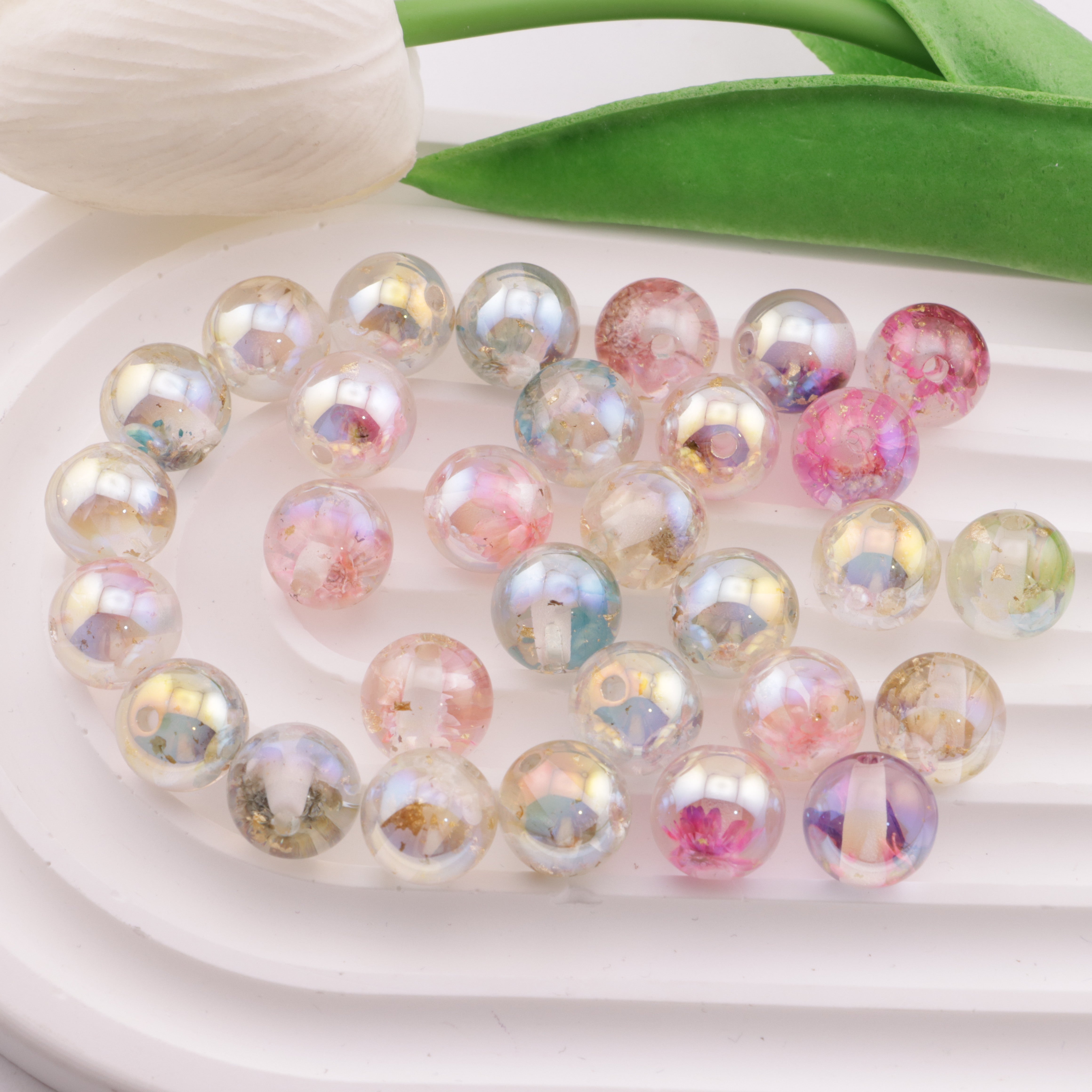 FS6242- 12mm Dried Flower Gold Foil Resin Beads Zoe's DIY Shop