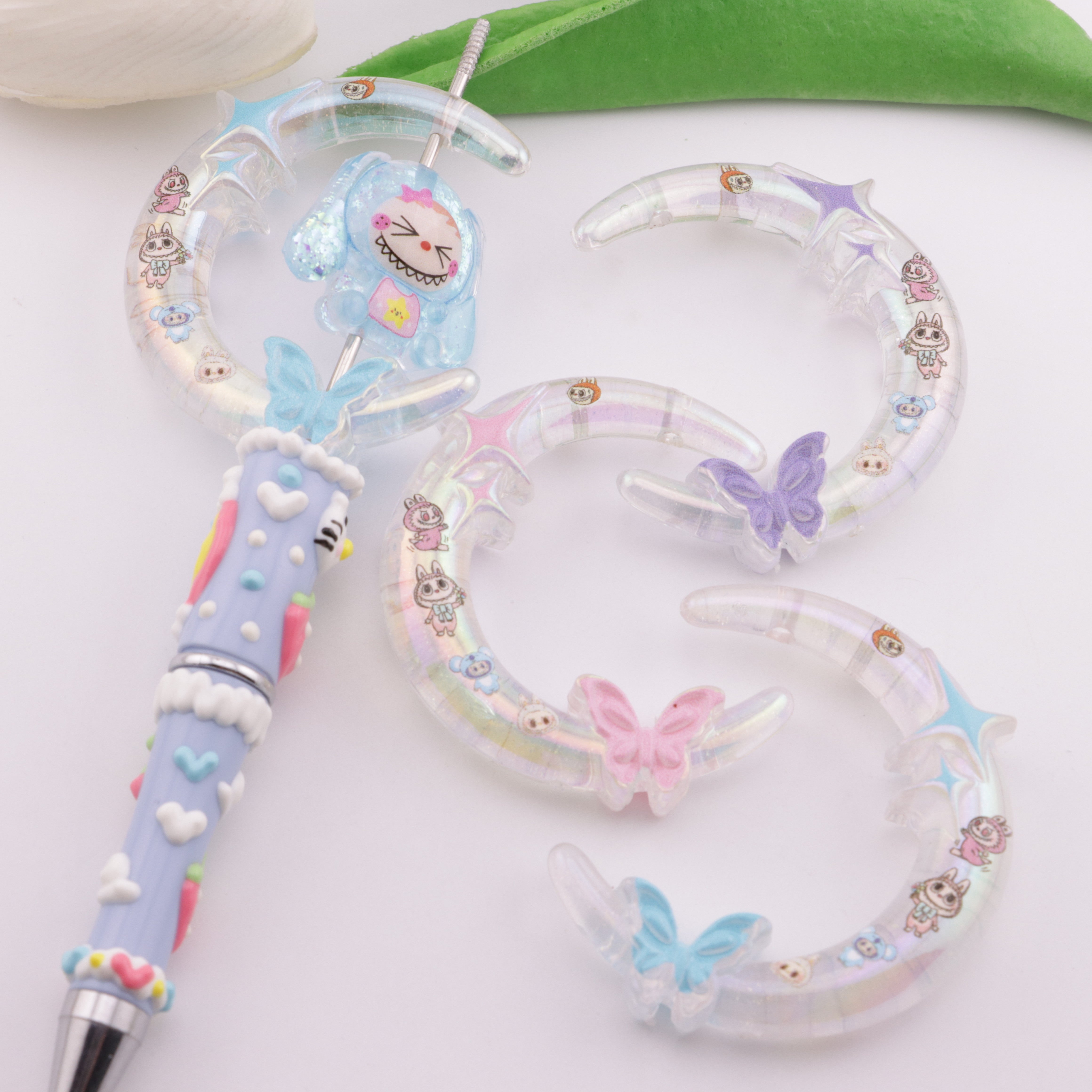 FS6268- Labubu Moon Acrylic Vertical Hole Beads Zoe's DIY Shop