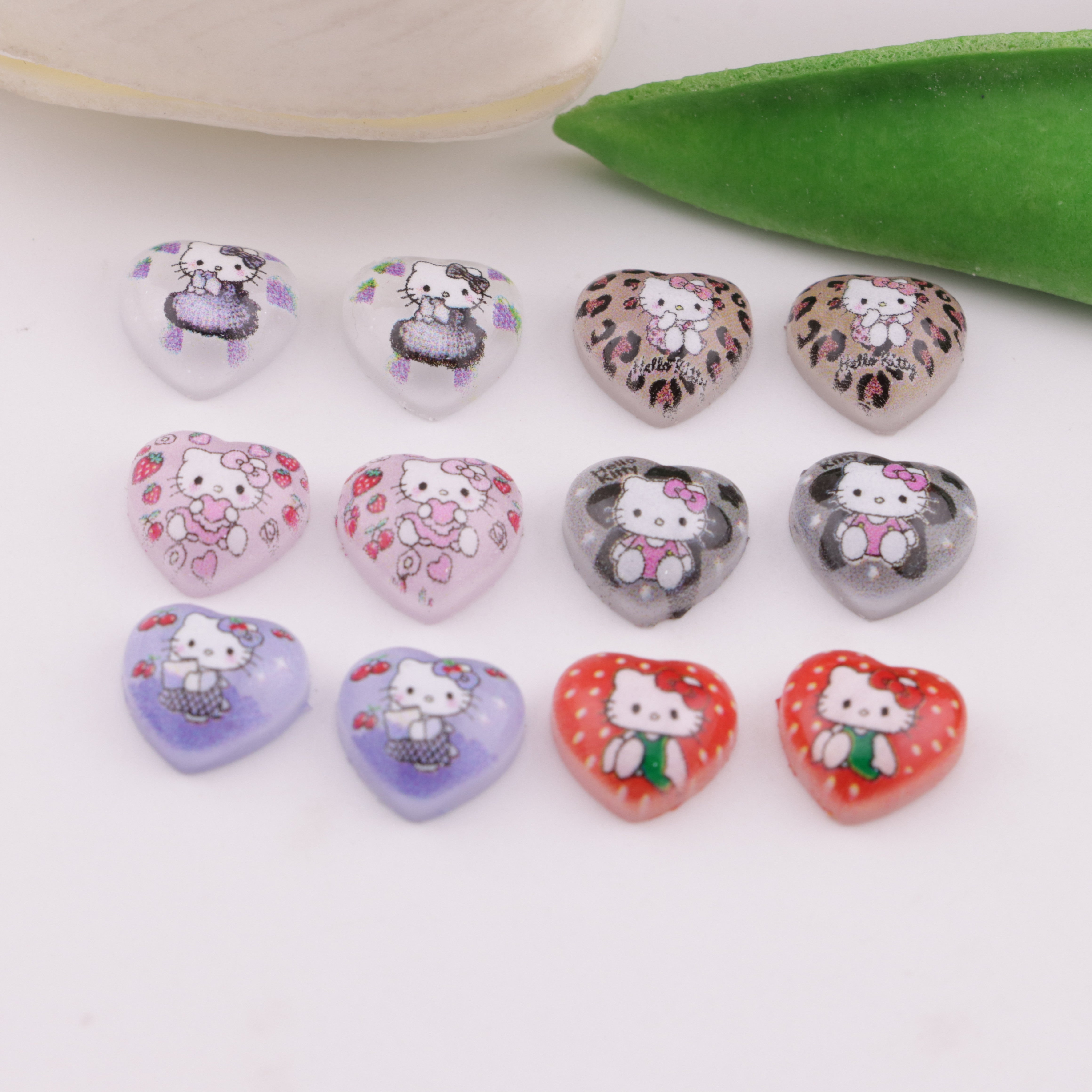 FS6285- 10mm Hk Heart Charms Heart-Shaped Kitty Patches Zoe's DIY Shop