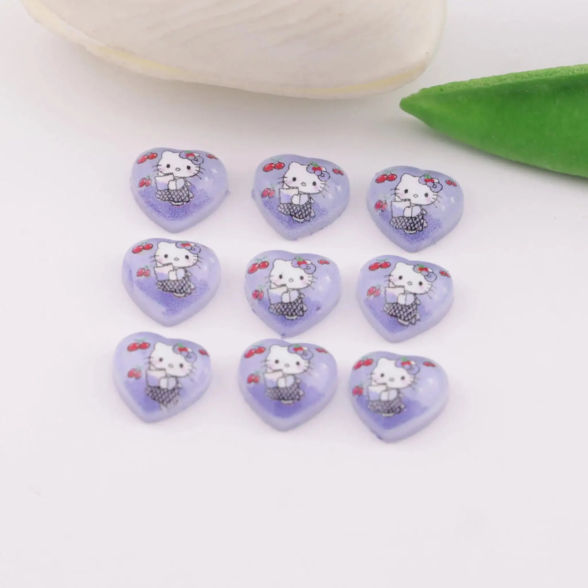 FS6285-10mm Hk Heart Charms Heart-Shaped Kitty Patches -Zoe DIY Wholesale