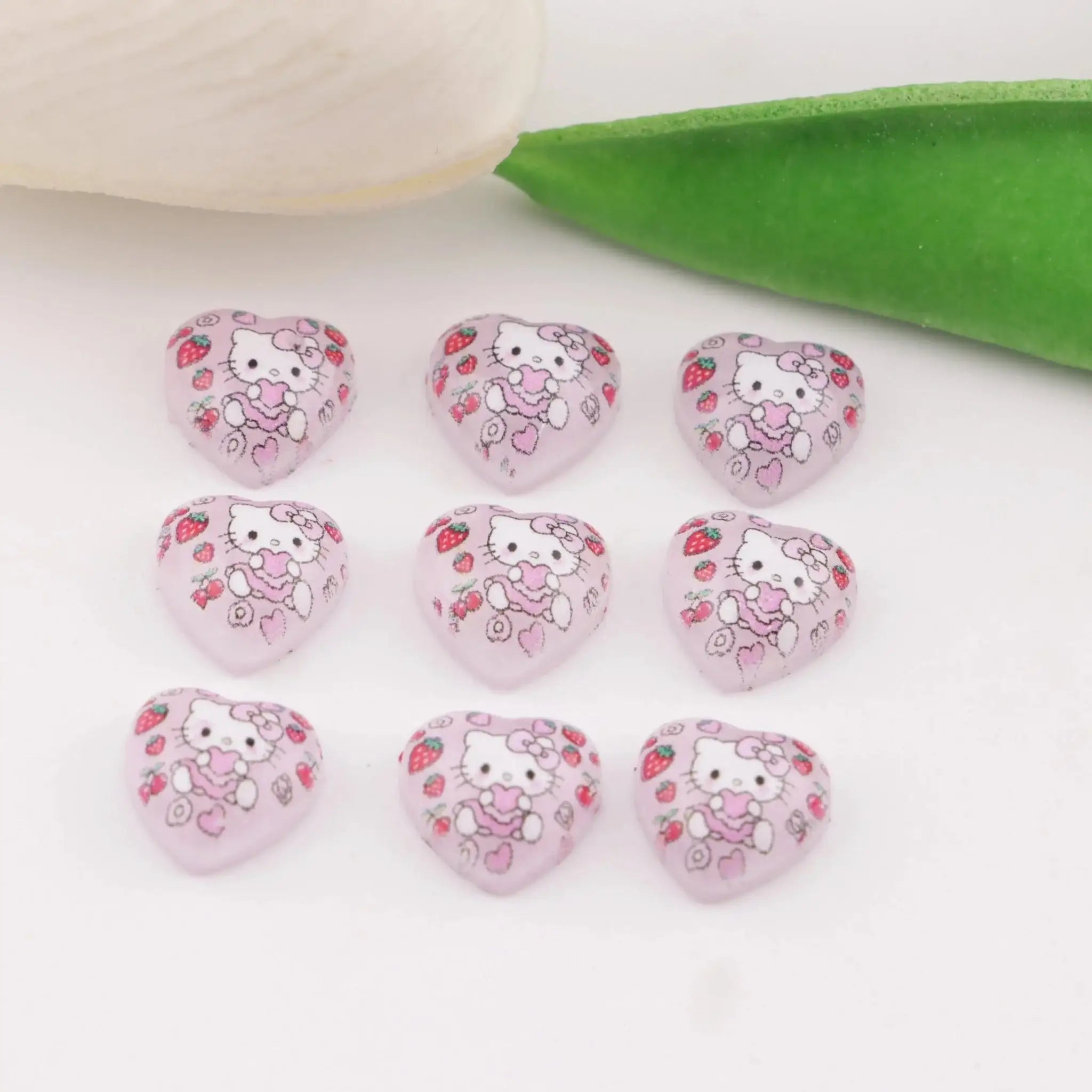 FS6285-10mm Hk Heart Charms Heart-Shaped Kitty Patches -Zoe DIY Wholesale