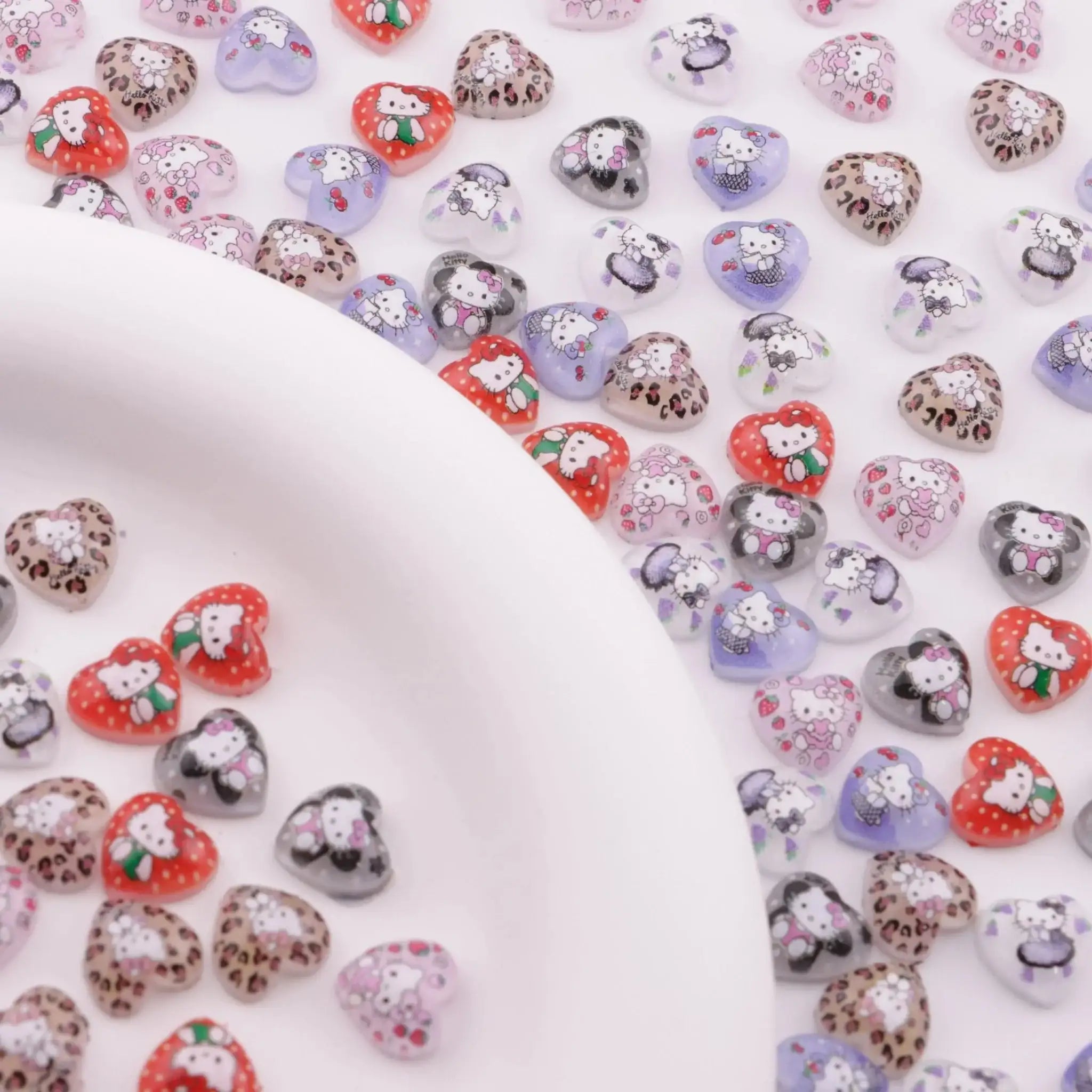 FS6285-10mm Hk Heart Charms Heart-Shaped Kitty Patches -Zoe DIY Wholesale