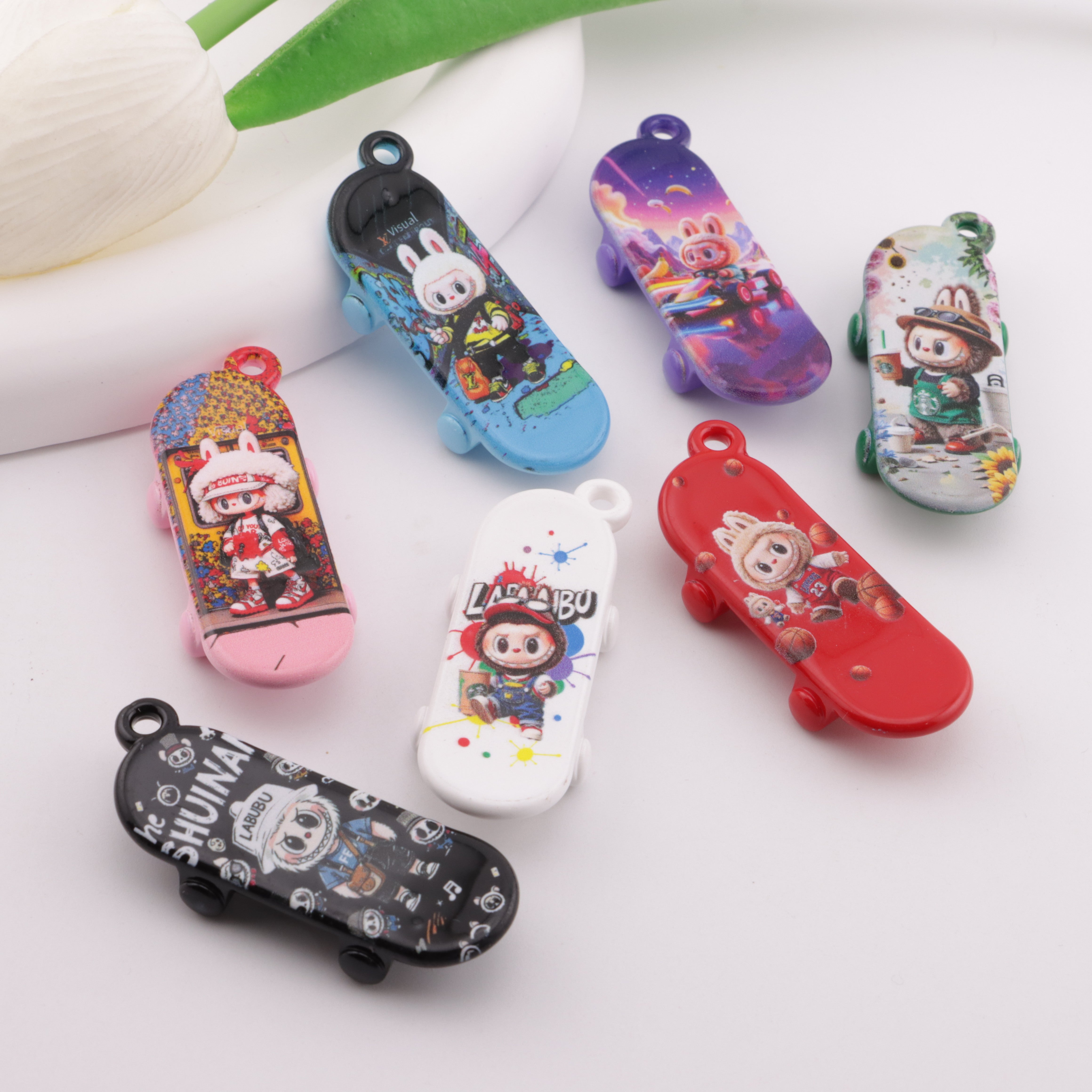 FS6287- Labubu Skateboard Pendant Zoe's DIY Shop