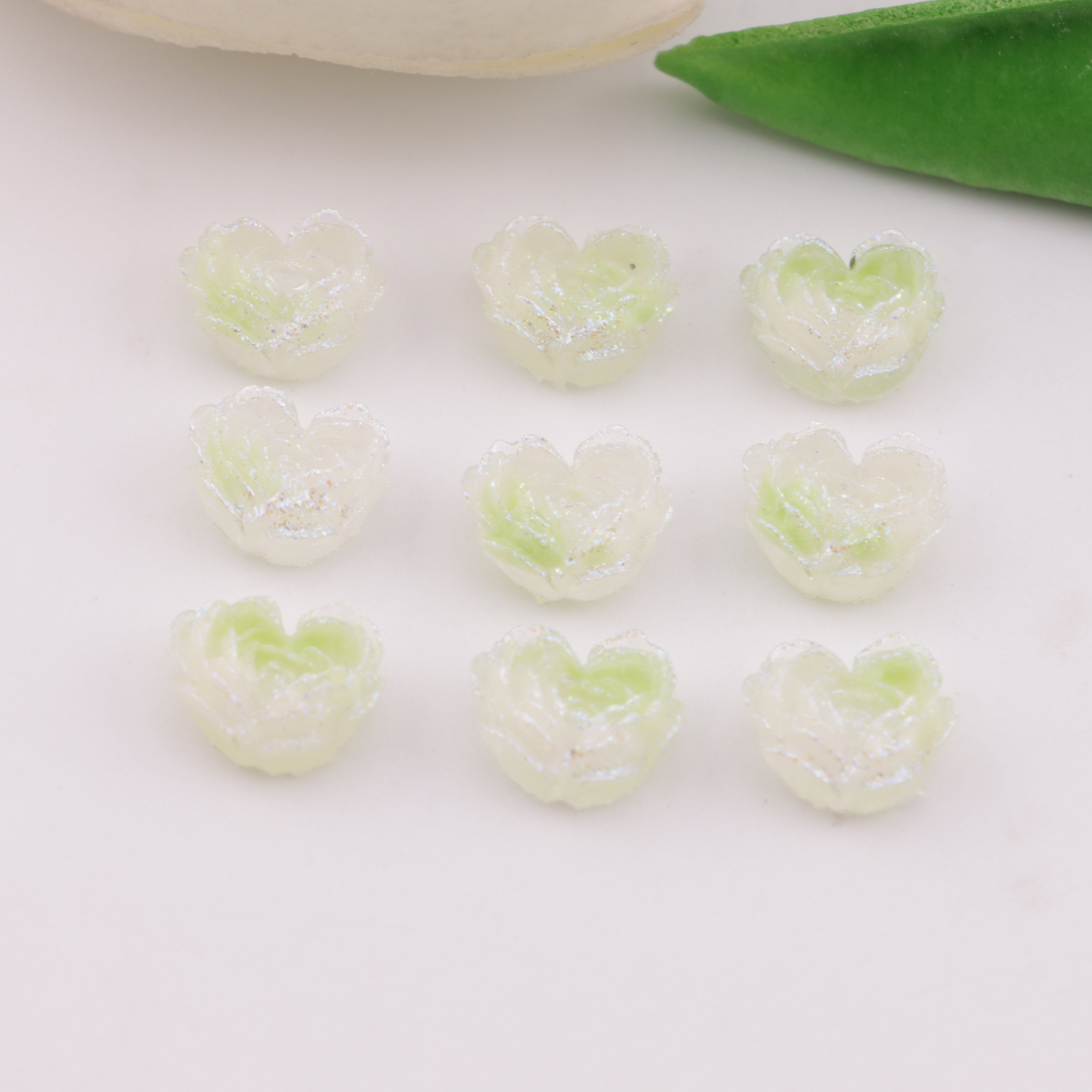 FS6300- About 9×10mm Luminous Heart Charms Glow-In-The-Dark Heart Embedded Flower Patches For DIY project Zoe's DIY Shop