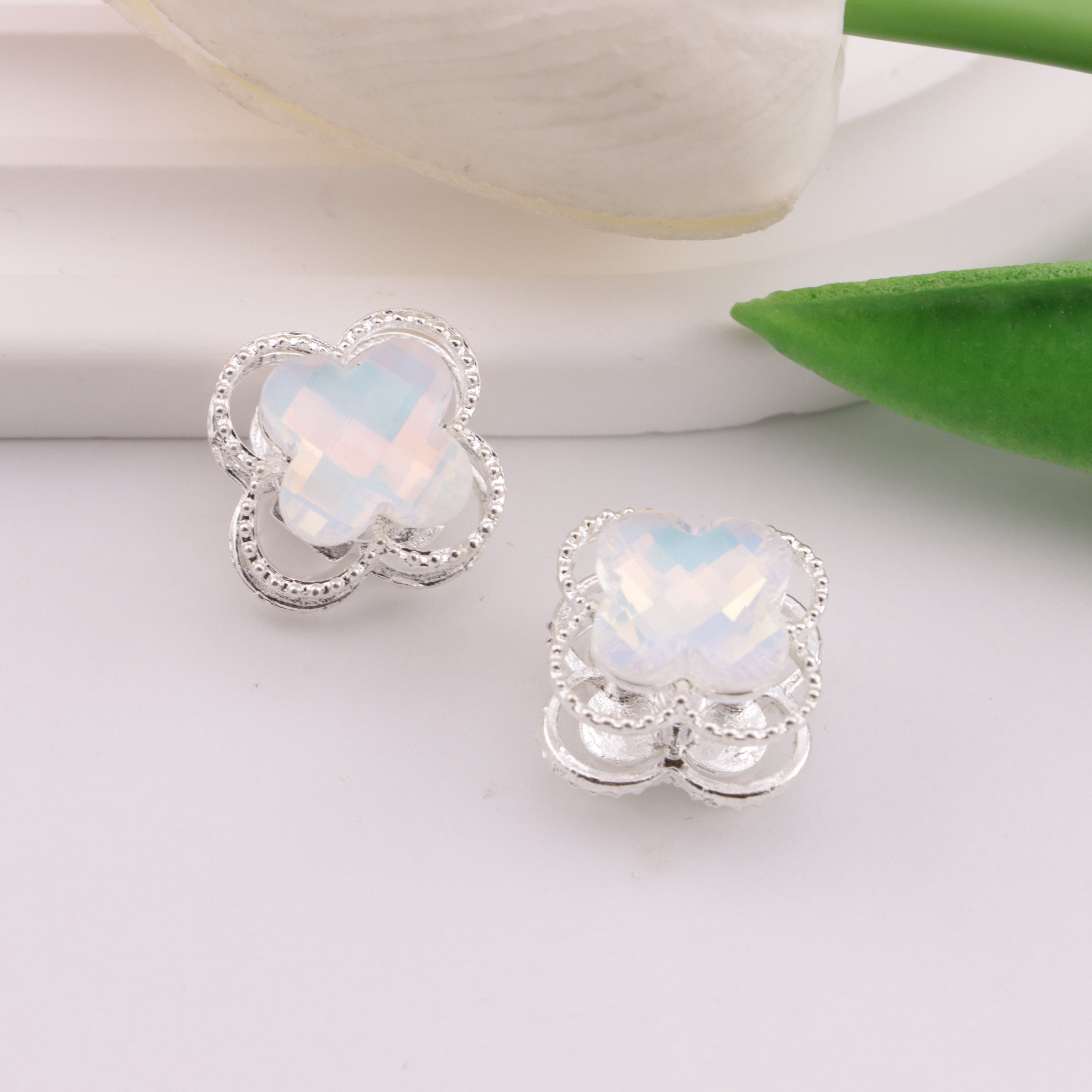 FS6304- Clover Alloy 4 Hole Metal Beads Fit For Beadable Pens Zoe's DIY Shop