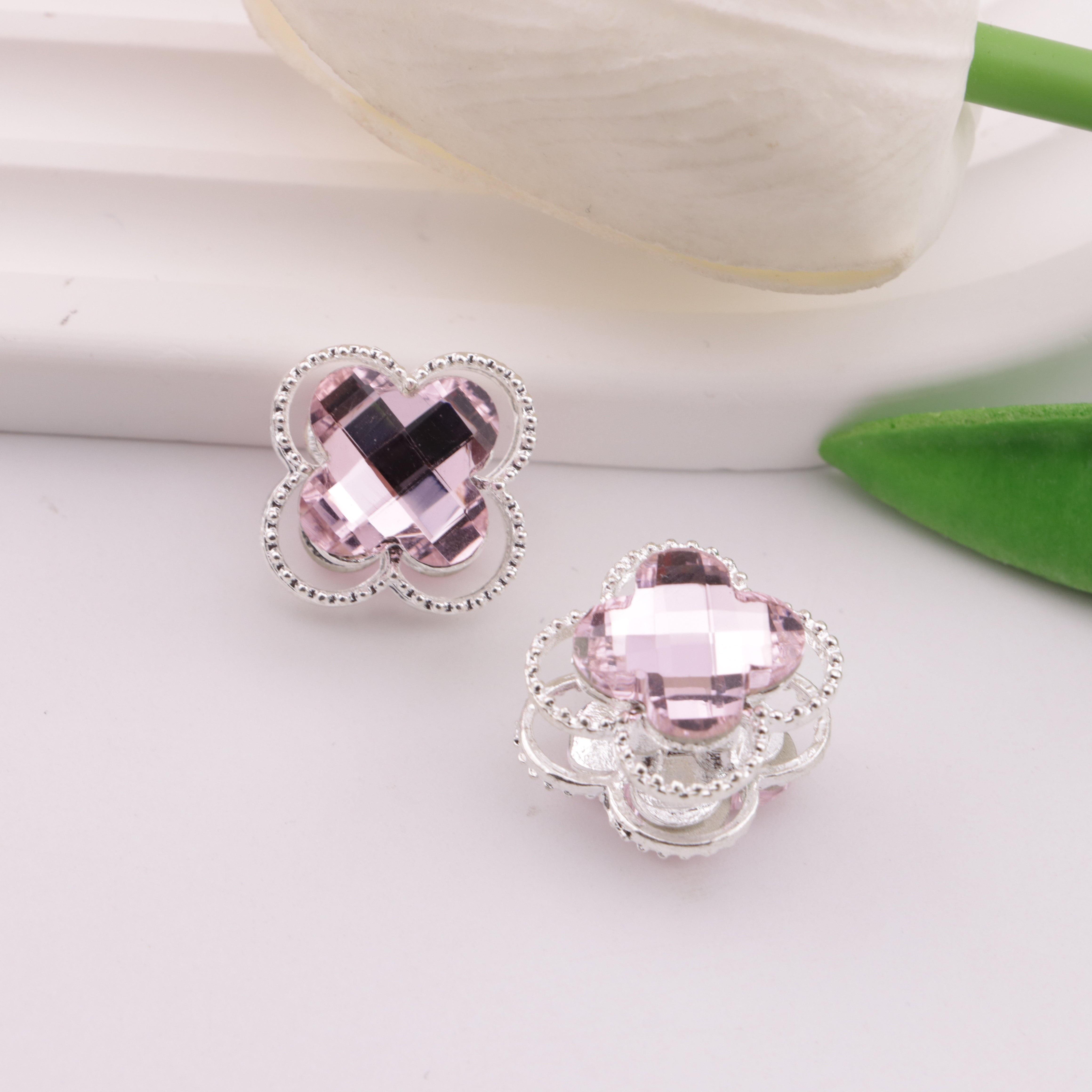 FS6304- Clover Alloy 4 Hole Metal Beads Fit For Beadable Pens Zoe's DIY Shop