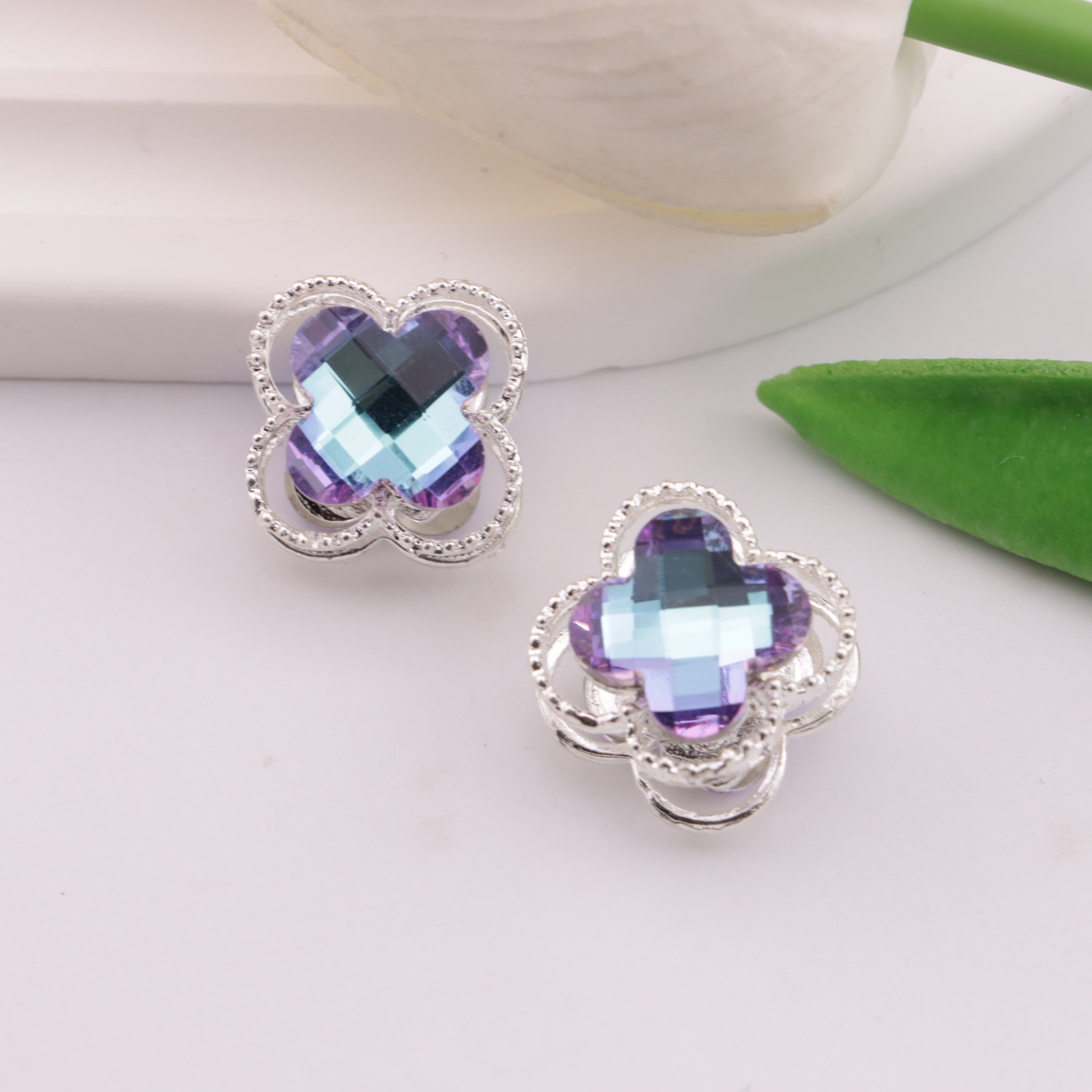 FS6304- Clover Alloy 4 Hole Metal Beads Fit For Beadable Pens Zoe's DIY Shop