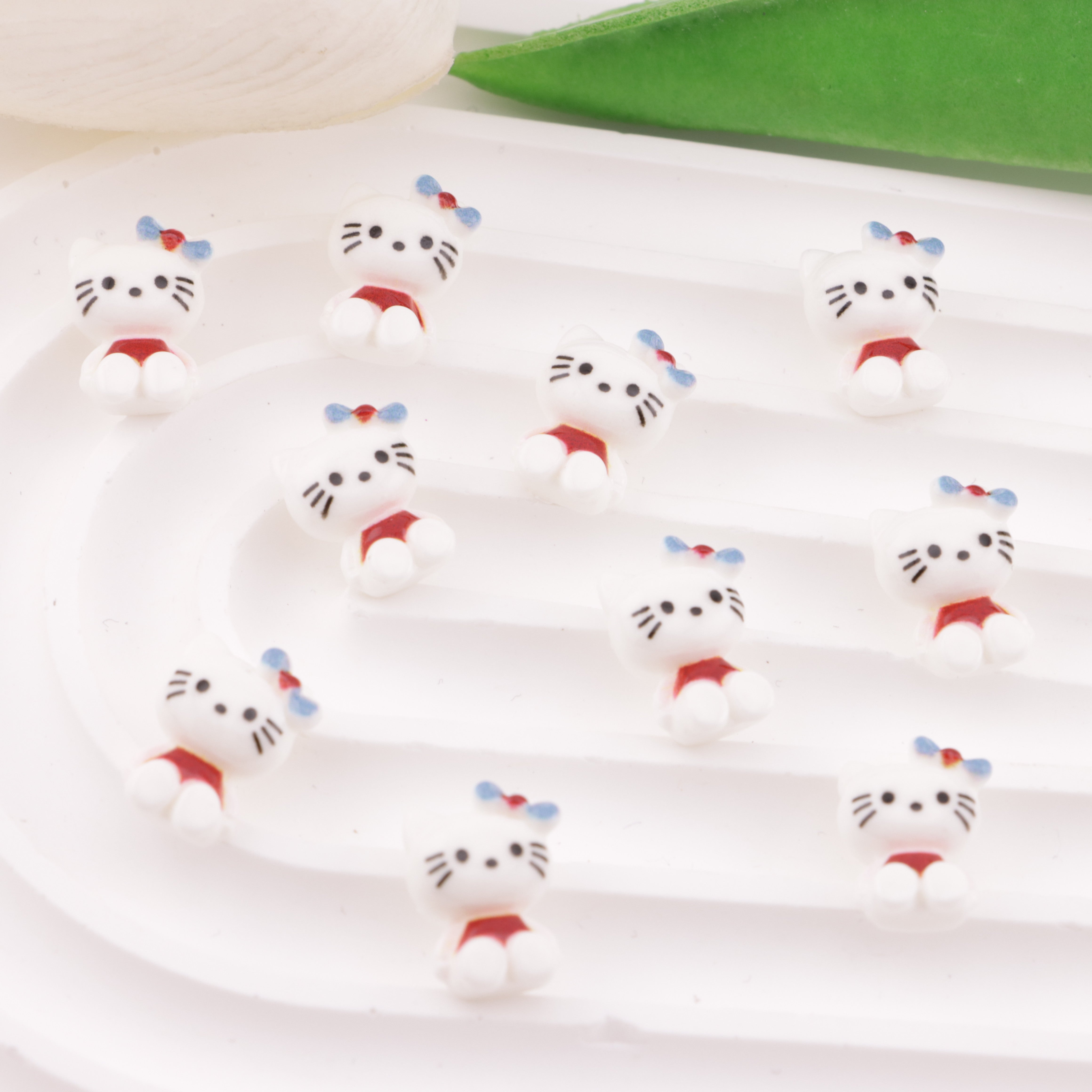 FS6311- 10×14mm Hk Set Down Charms Sitting Kitty Patches Zoe's DIY Shop