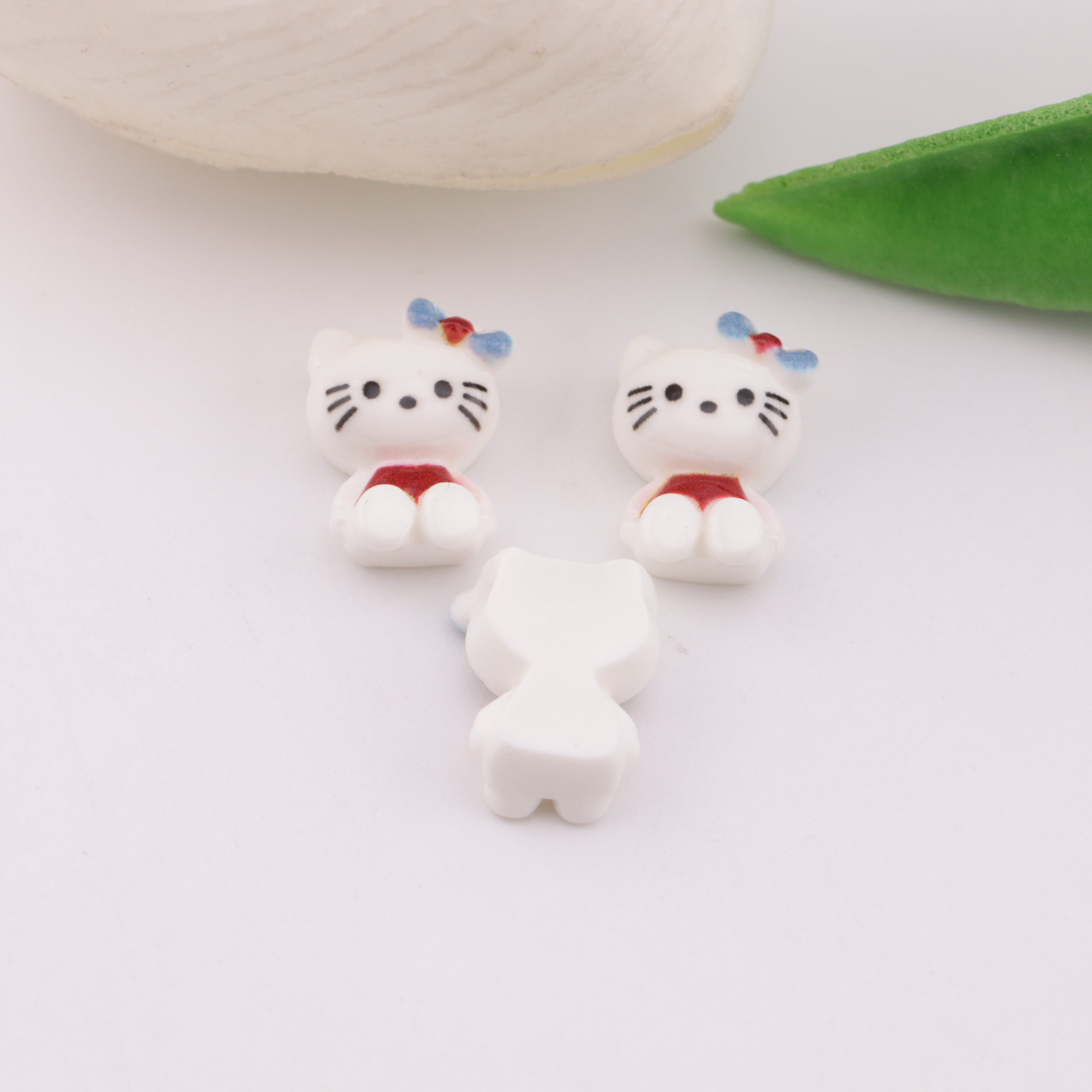 FS6311- 10×14mm Hk Set Down Charms Sitting Kitty Patches Zoe's DIY Shop