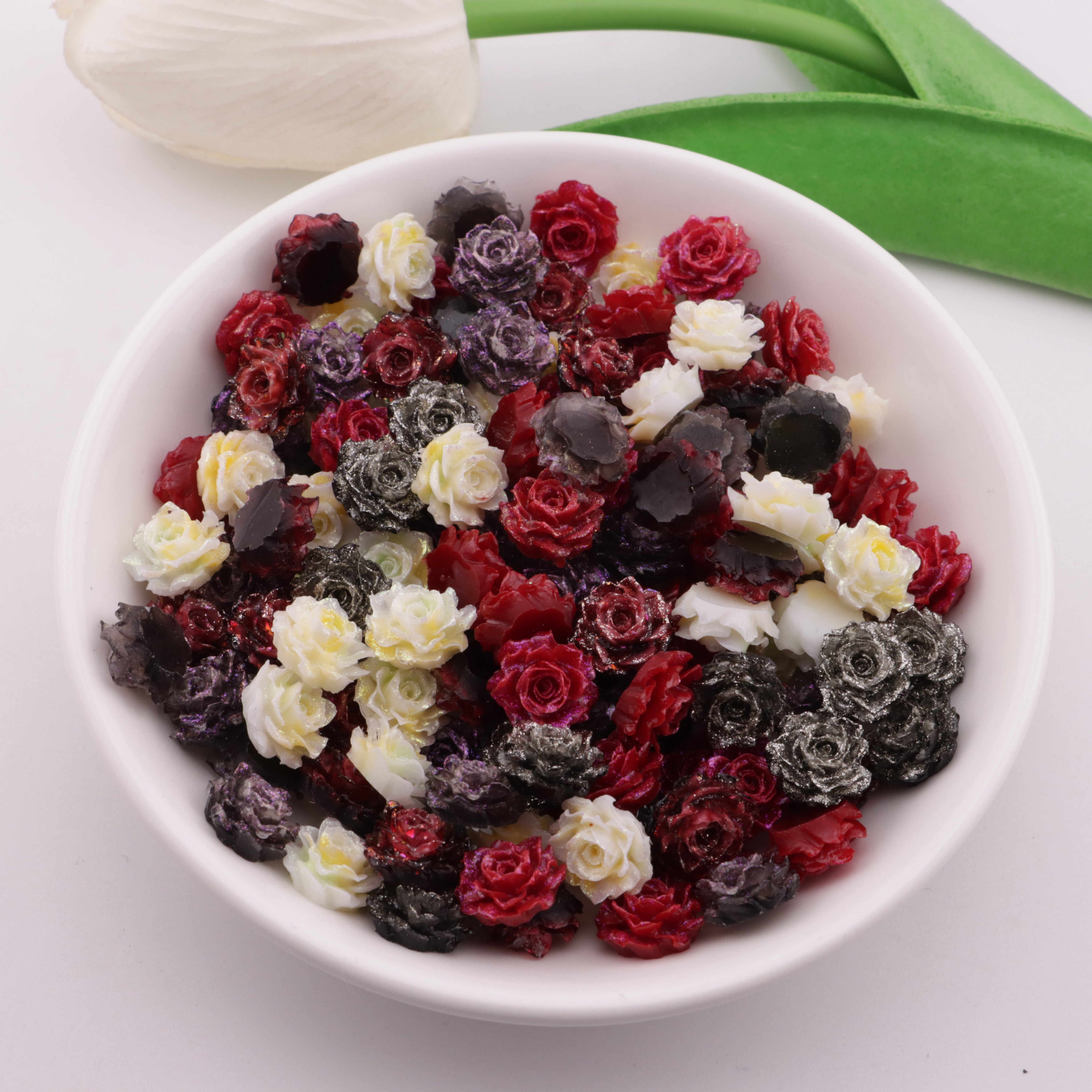 FS6315- About 11Mm Luminous Flower Charms Nightglow True Love Small Flower Patches For DIY project Zoe's DIY Shop