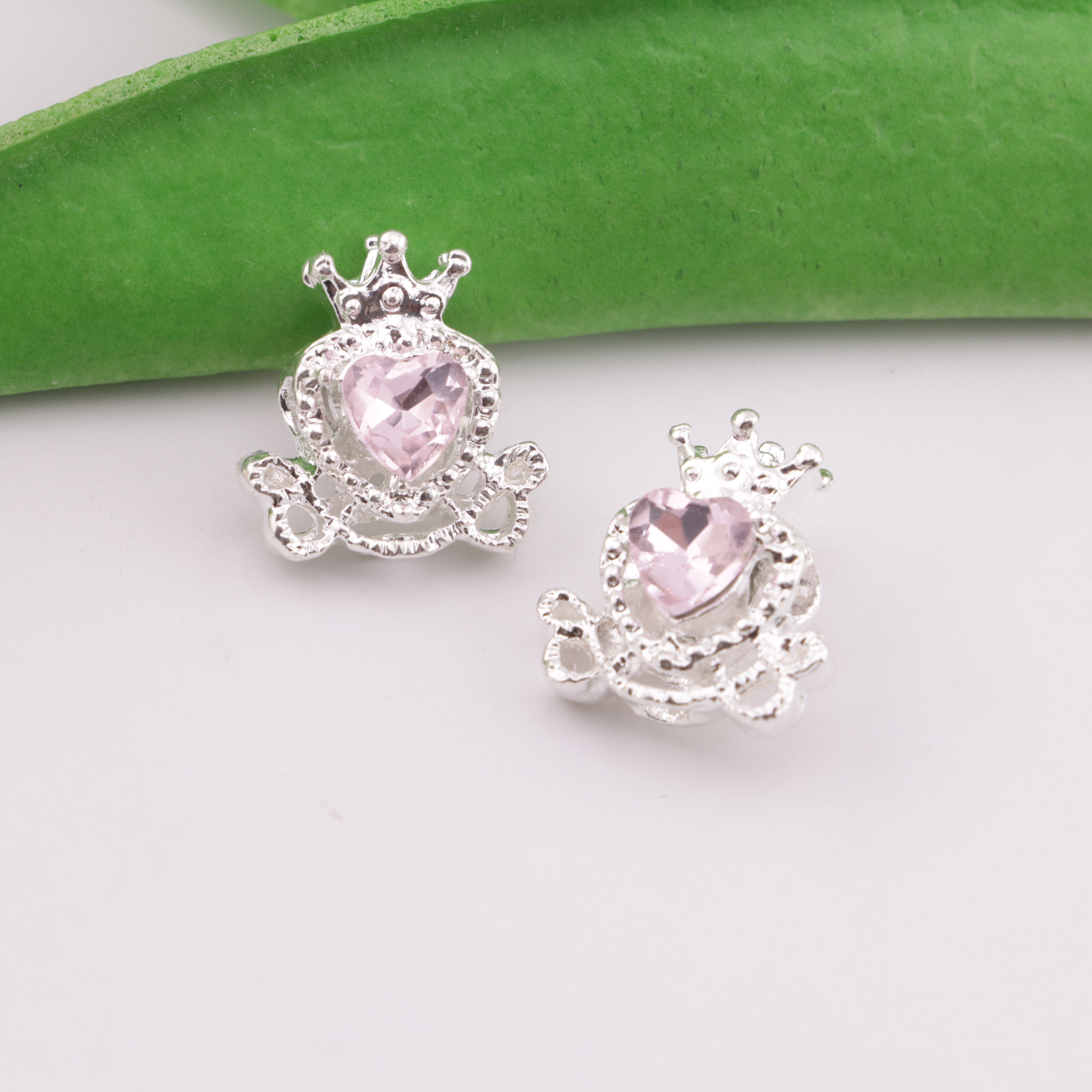 FS6334- Horse - Drawn Carriage Four - Way Alloy Beads Zoe's DIY Shop