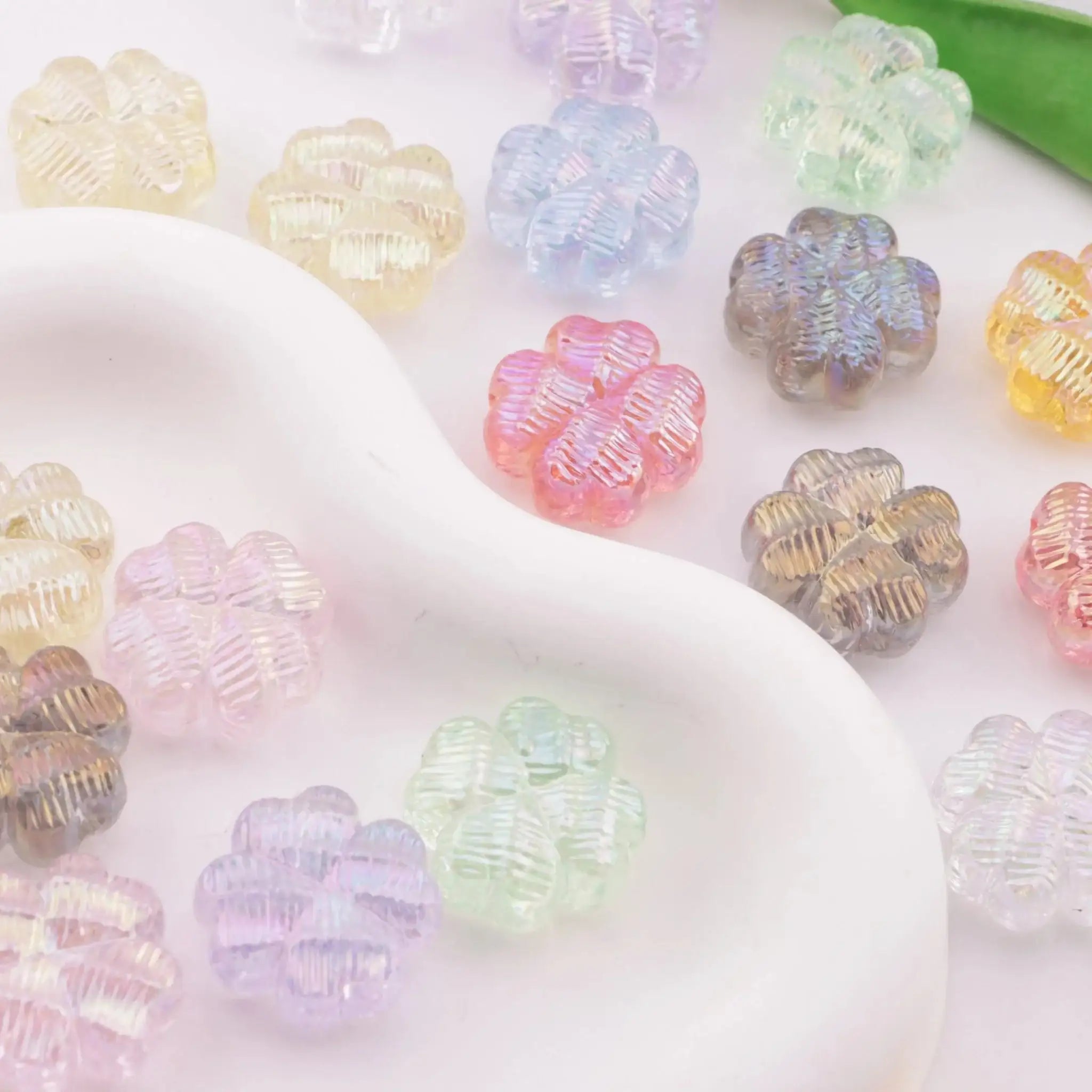 FS6338-20mm UV Heart 4 Clover Beads -Zoe DIY Wholesale