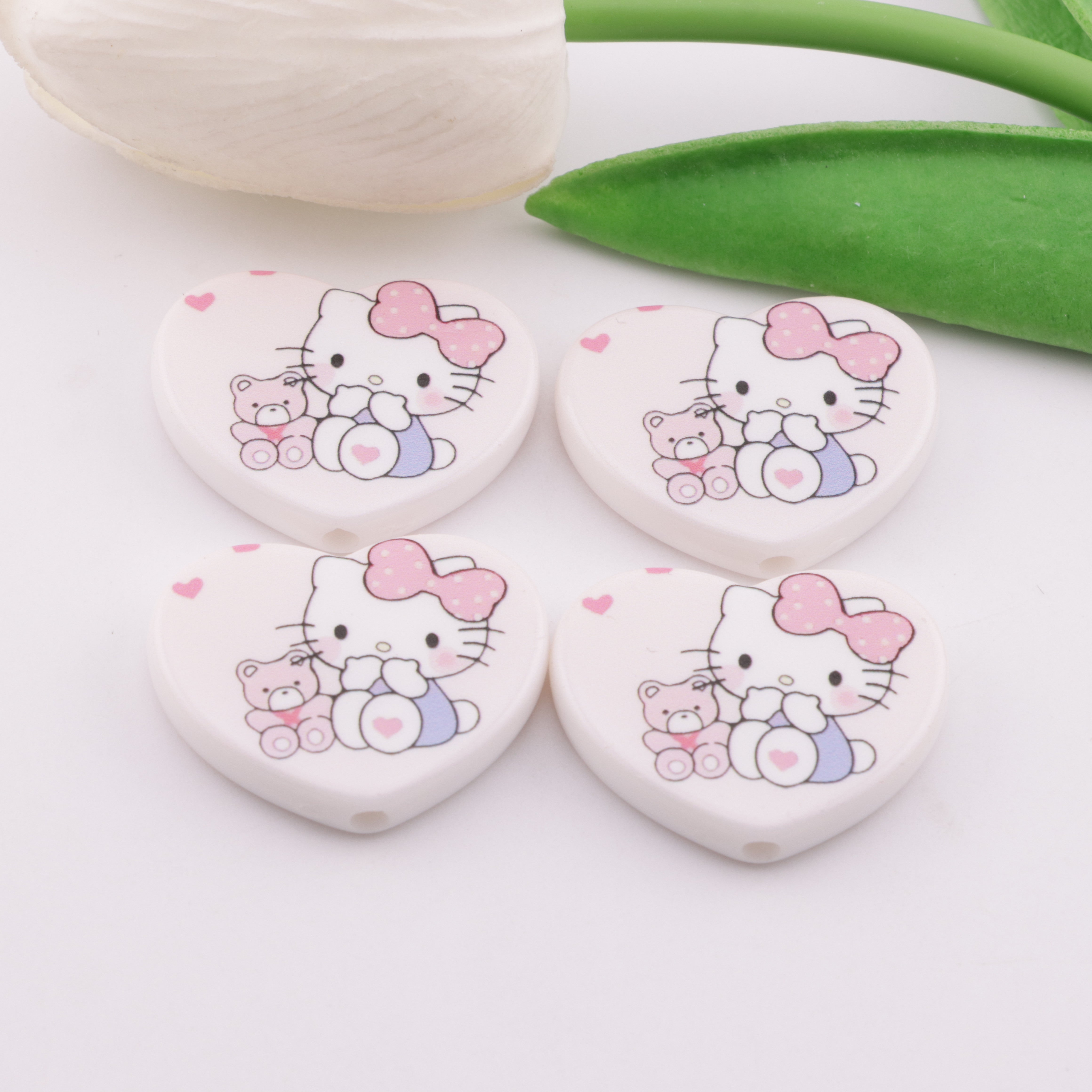 FS6344- 25*31mm Hk Heart Plate Beads Love Kitty Round Plate Beads Zoe's DIY Shop