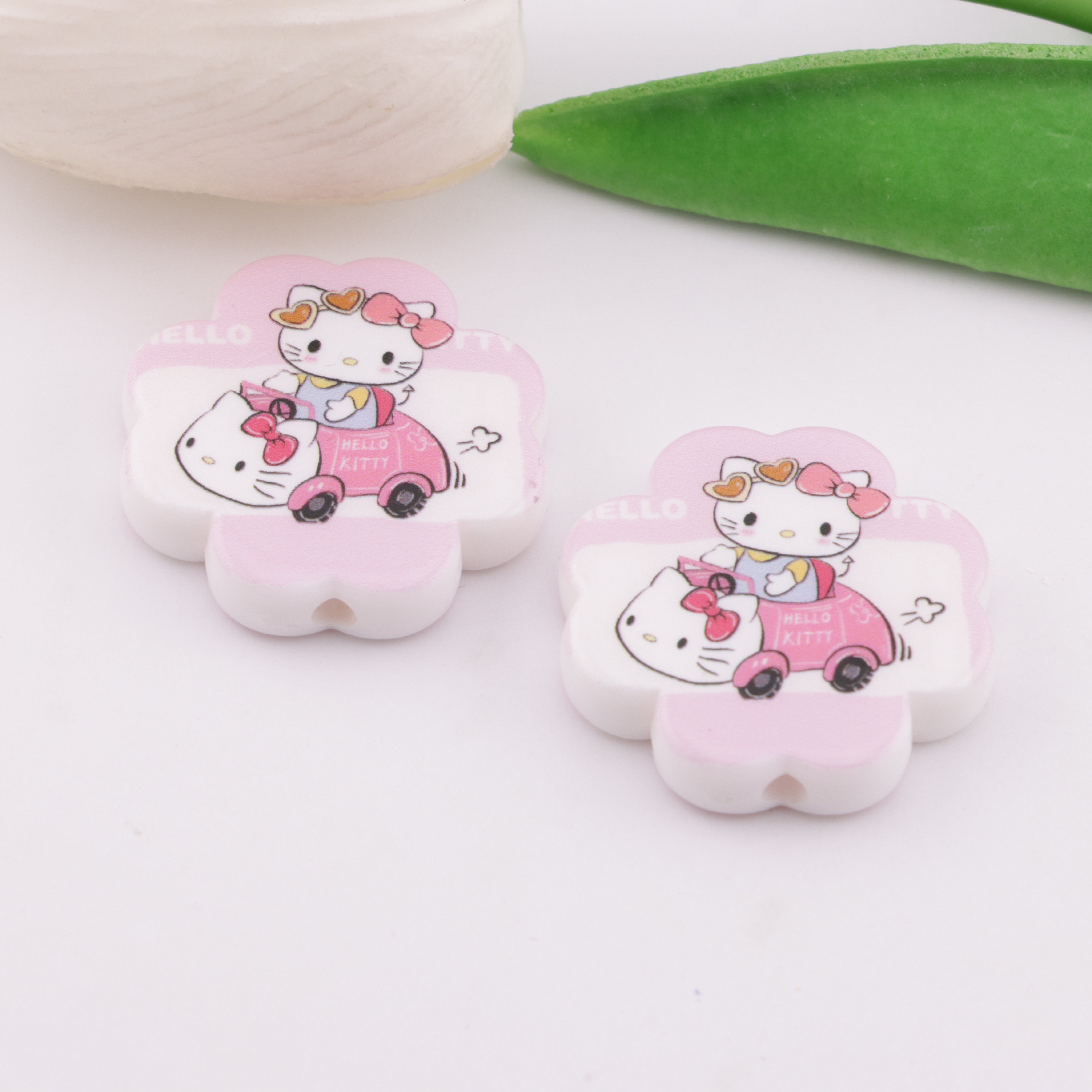 FS6345- 30*30Mm Hk 8 Petal Flower Plate Beads Eight-Petal Flower Kitty Beads Zoe's DIY Shop
