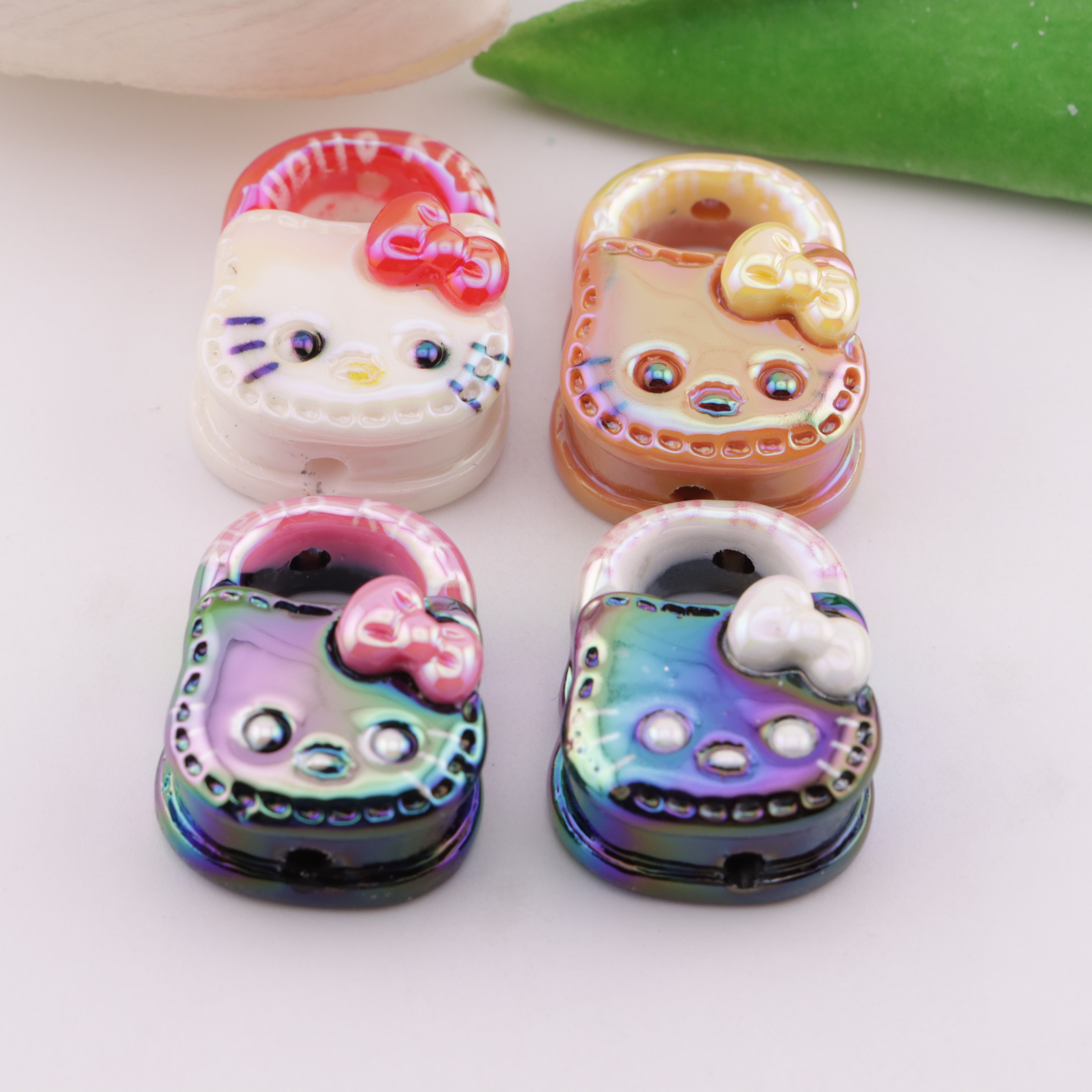 FS6360- 22×17×10 Mm HK Resin Beads Through-Hole Zoe's DIY Shop