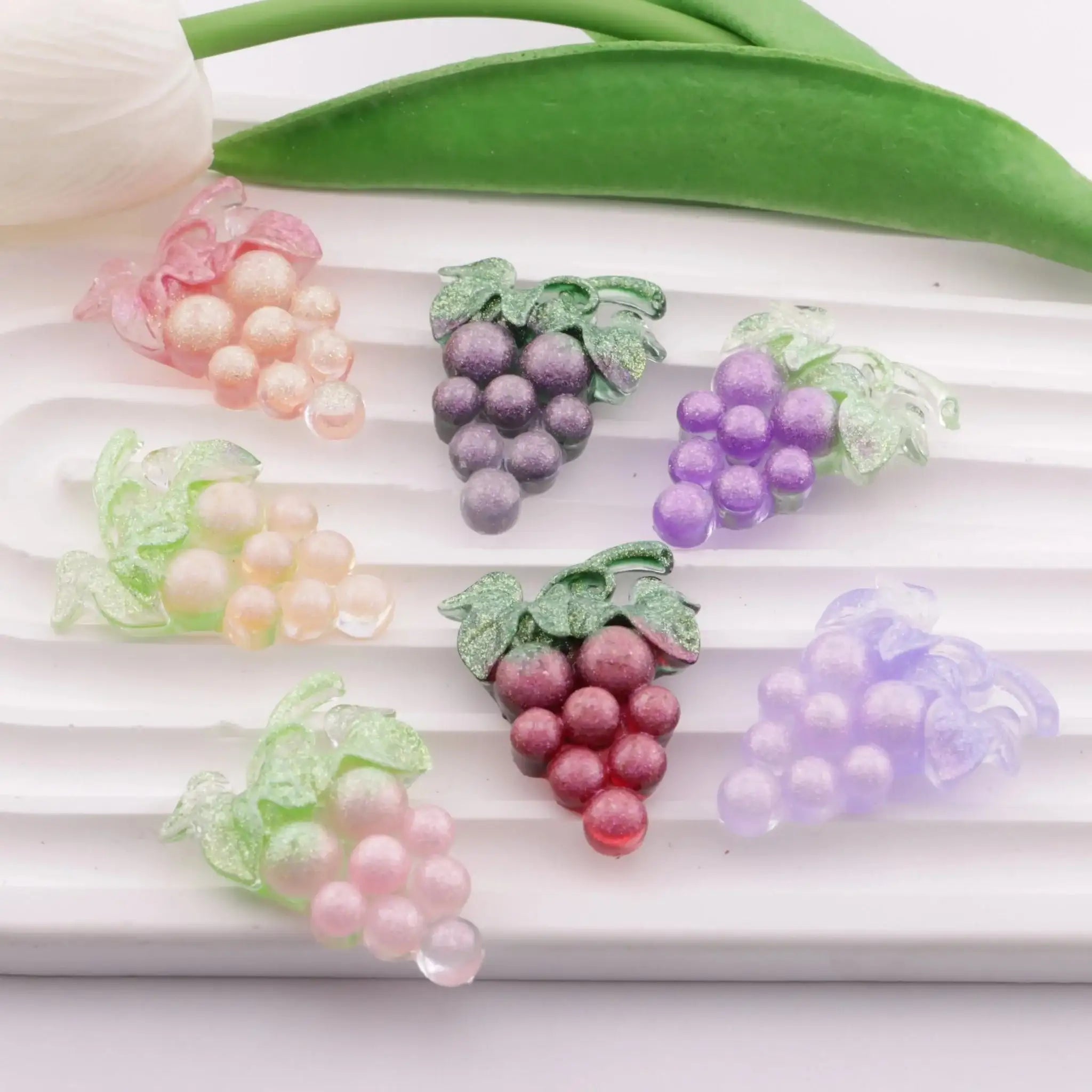 FS6384-35×26Mm Luminous Grape Charms -Zoe DIY Wholesale