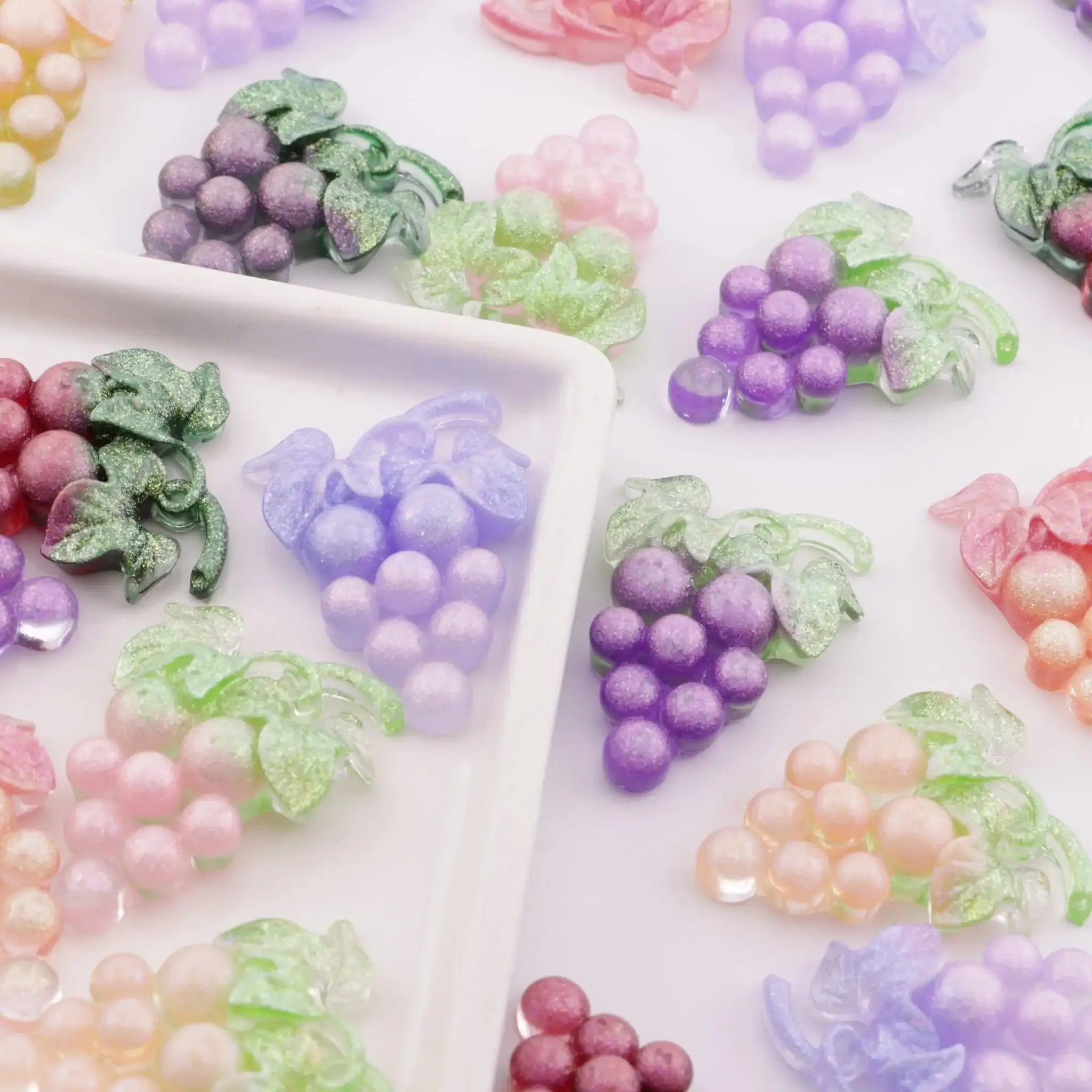 FS6384-35×26Mm Luminous Grape Charms -Zoe DIY Wholesale