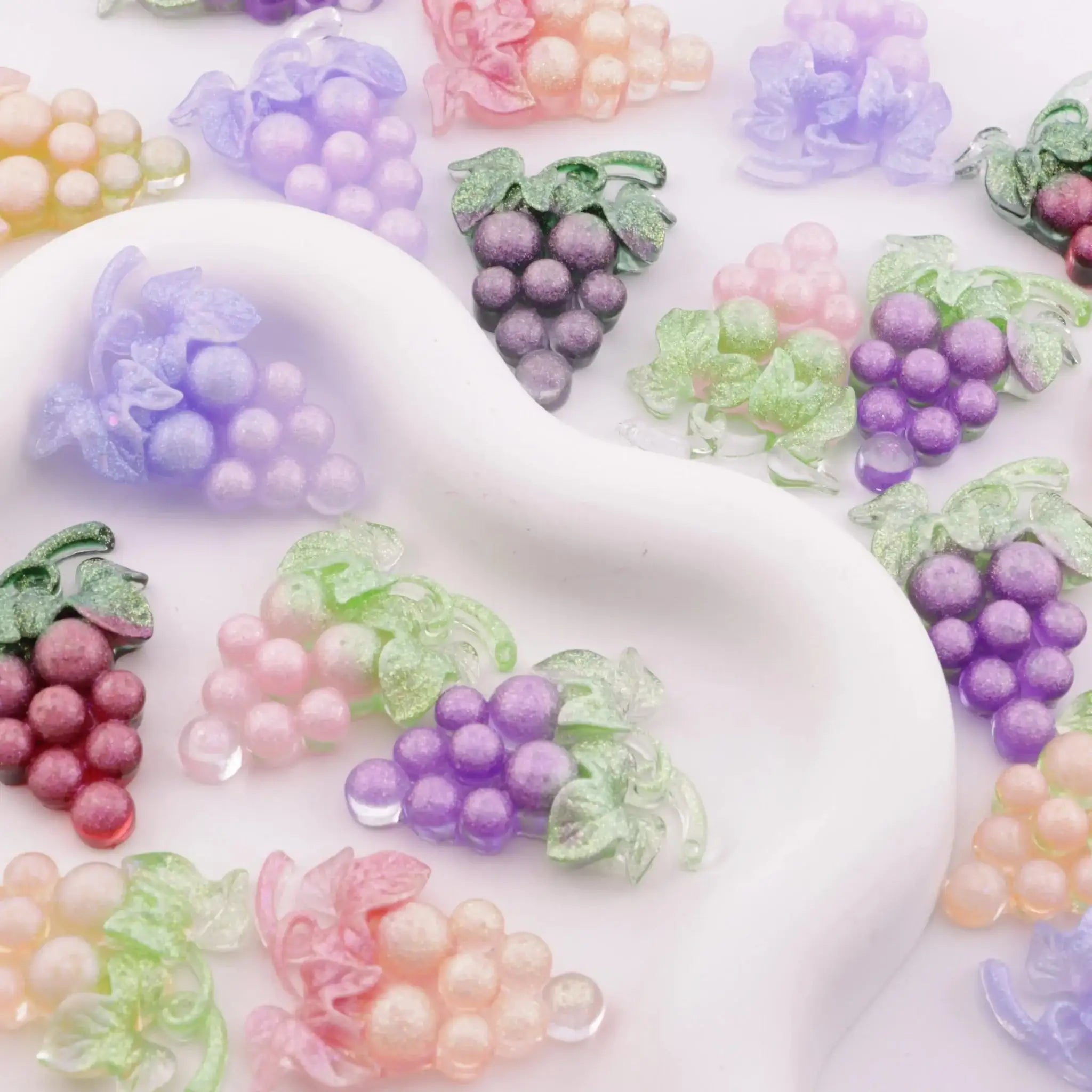 FS6384-35×26Mm Luminous Grape Charms -Zoe DIY Wholesale