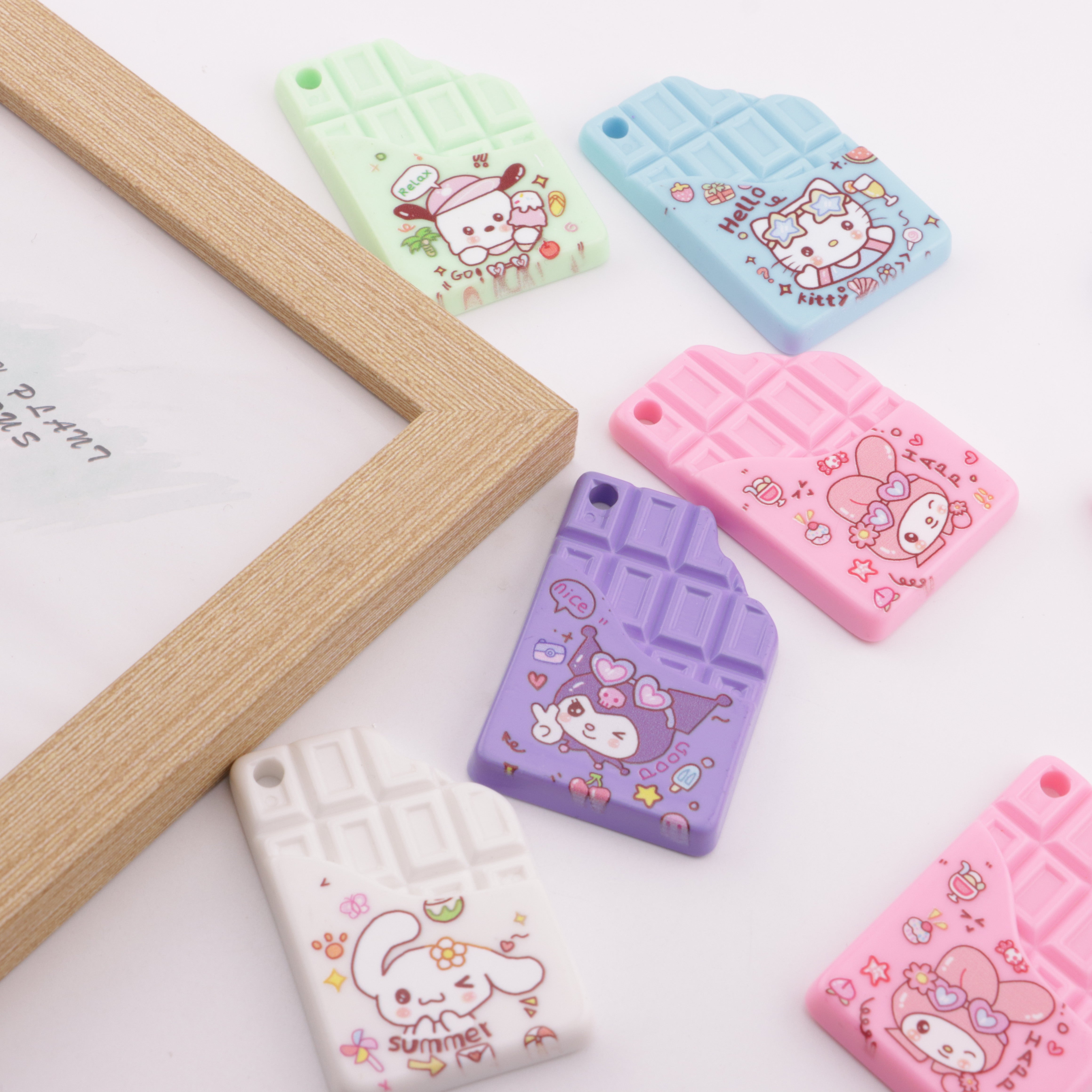 FS6417- 50×34mm Sanrio Hanging Hole Chocolate Chips Zoe's DIY Shop