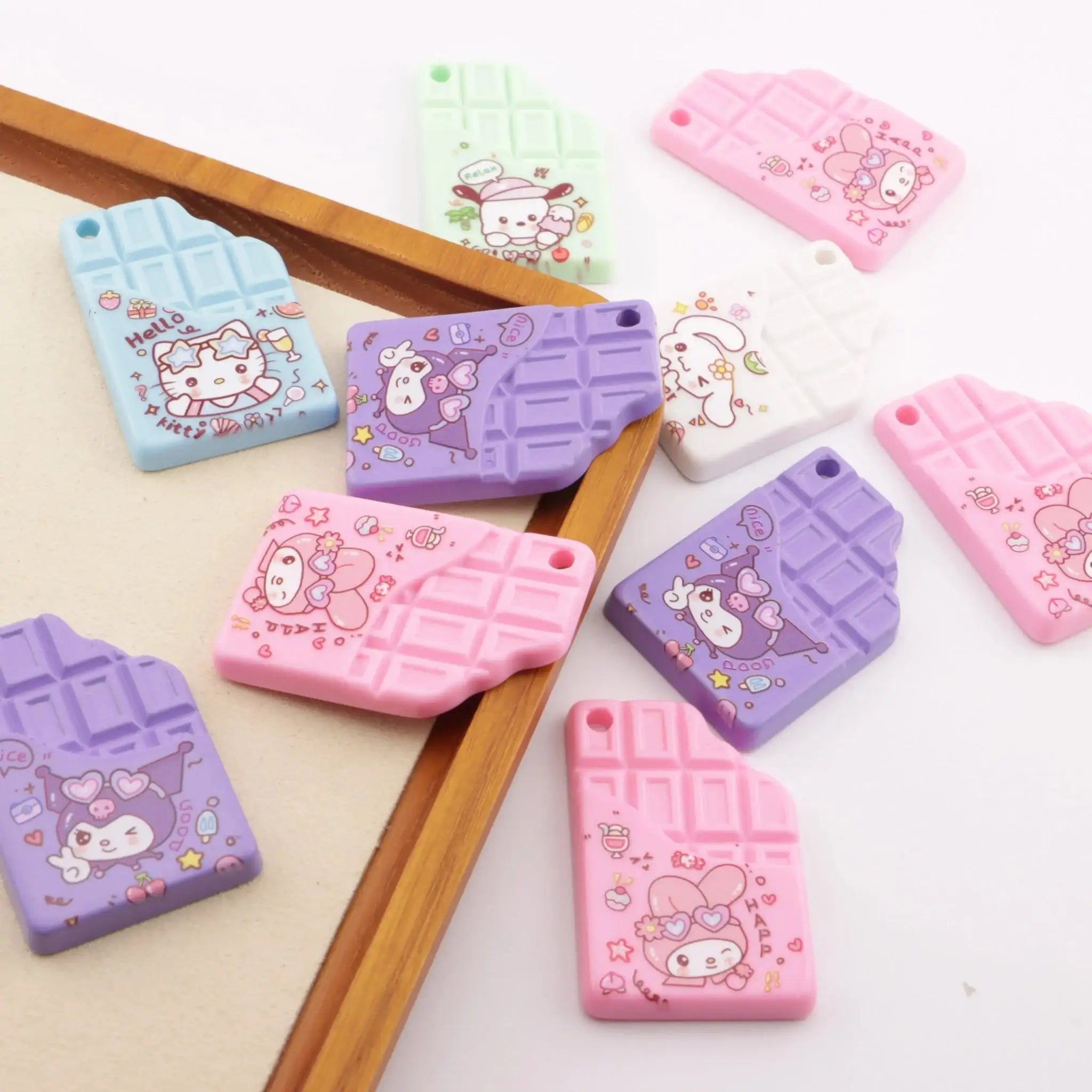 FS6417-50×34mm Sanrio Hanging Hole Chocolate Chips -Zoe DIY Wholesale
