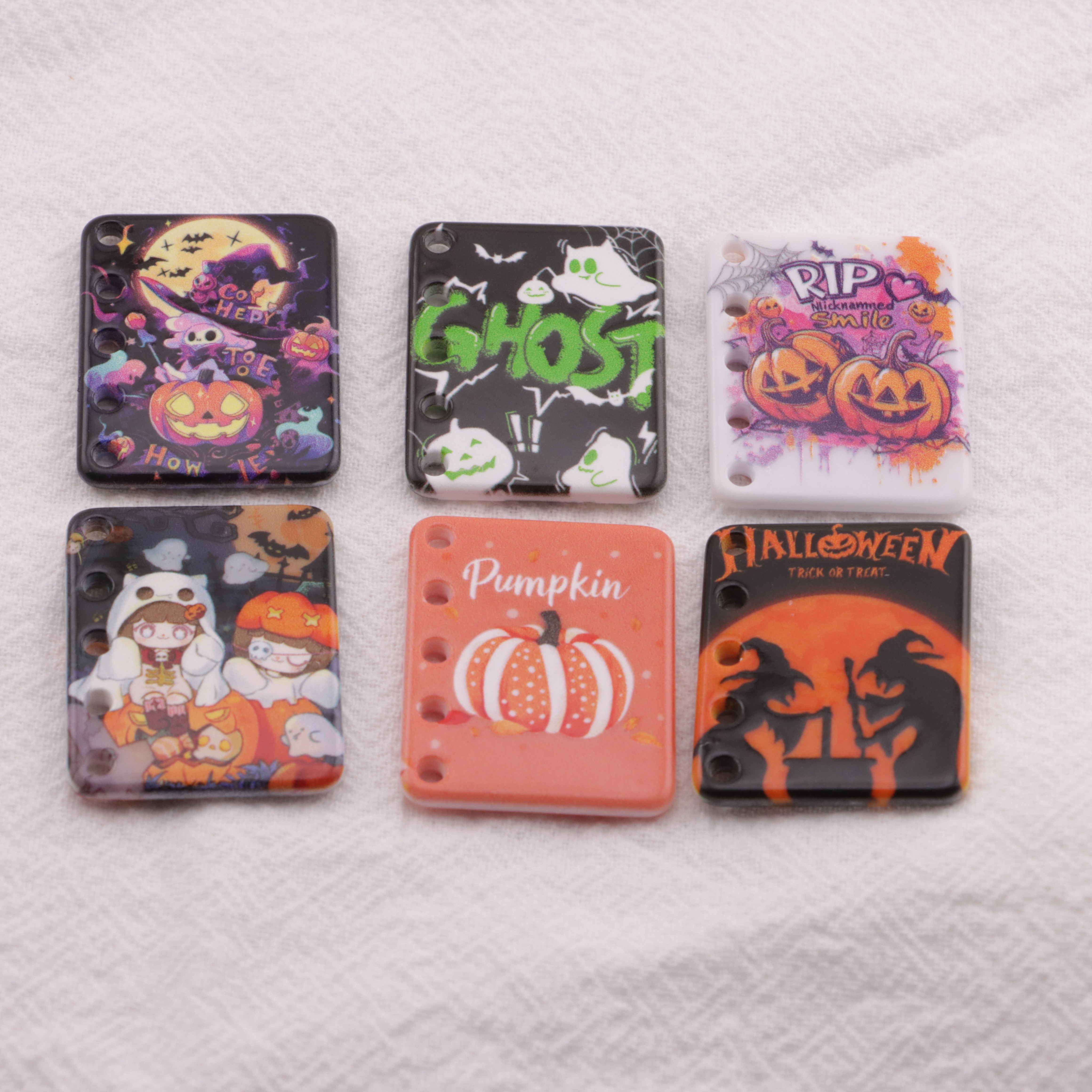 FS6437- Approximately 31×25mm Halloween Acrylic Book Piece Zoe's DIY Shop