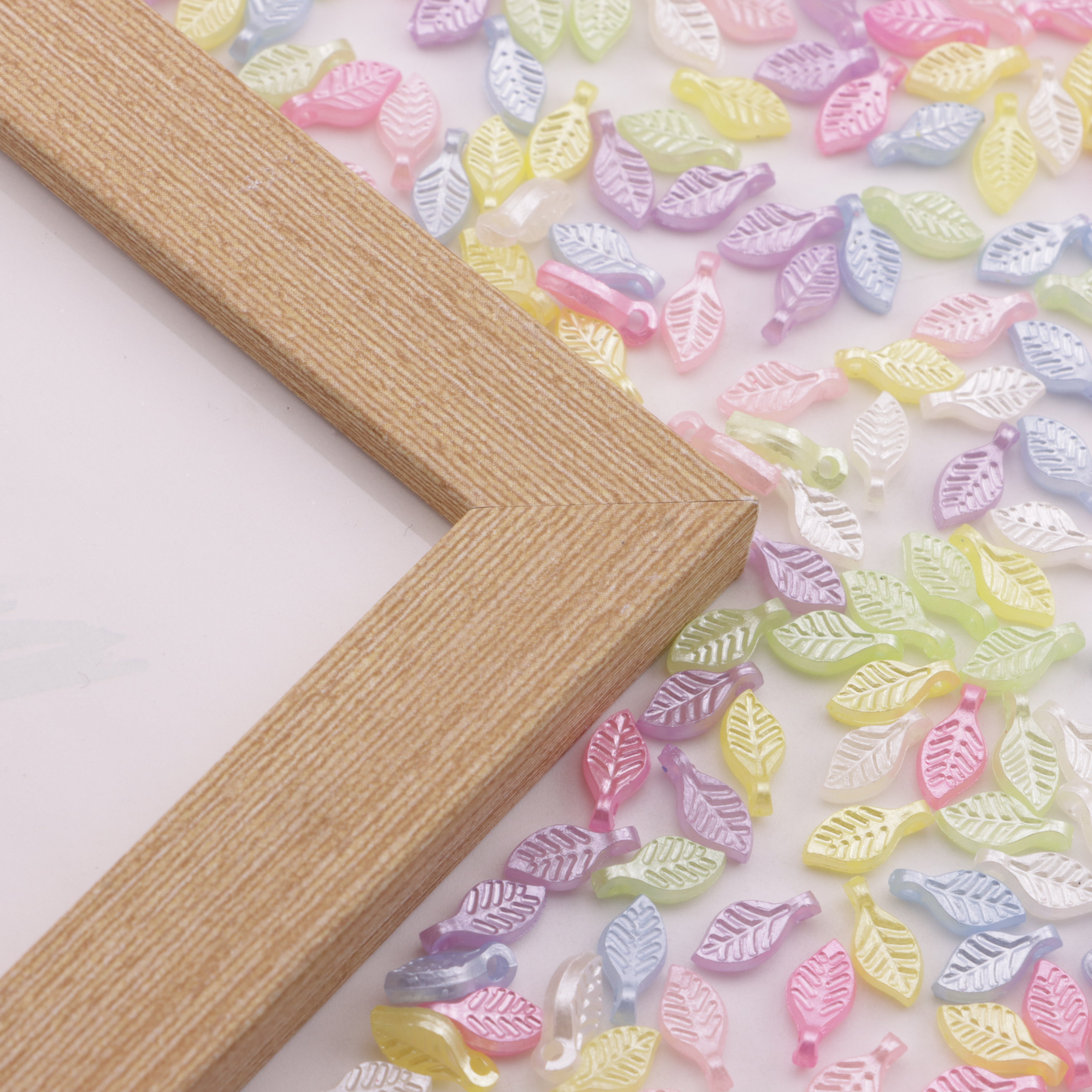 FS6458- Approximately 5×10mm Imitation Pearl Leaf Hanging Hole Zoe's DIY Shop