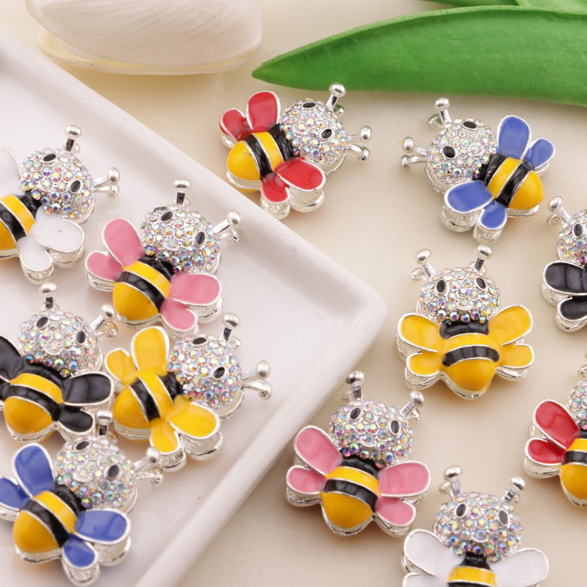 FS6488- Approximately 2.9×2.5Cm Bee Four-Hole Alloy Beads Zoe's DIY Shop