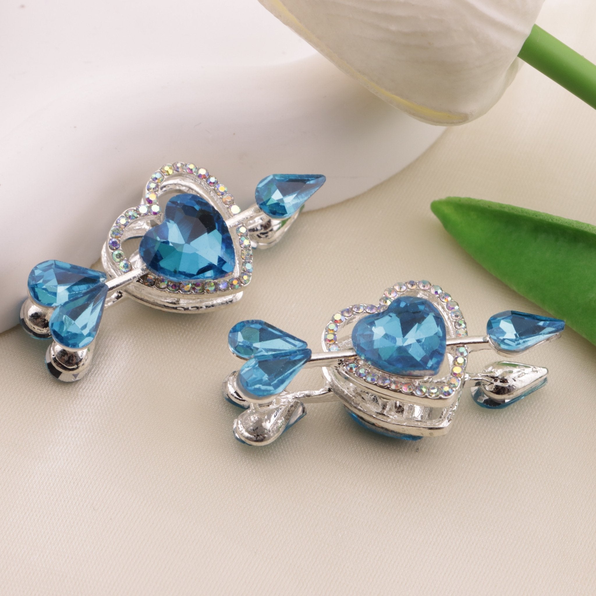 FS6490- Approximately 2.5×4.6×2Cm Cupid Heart Alloy Beads Zoe's DIY Shop