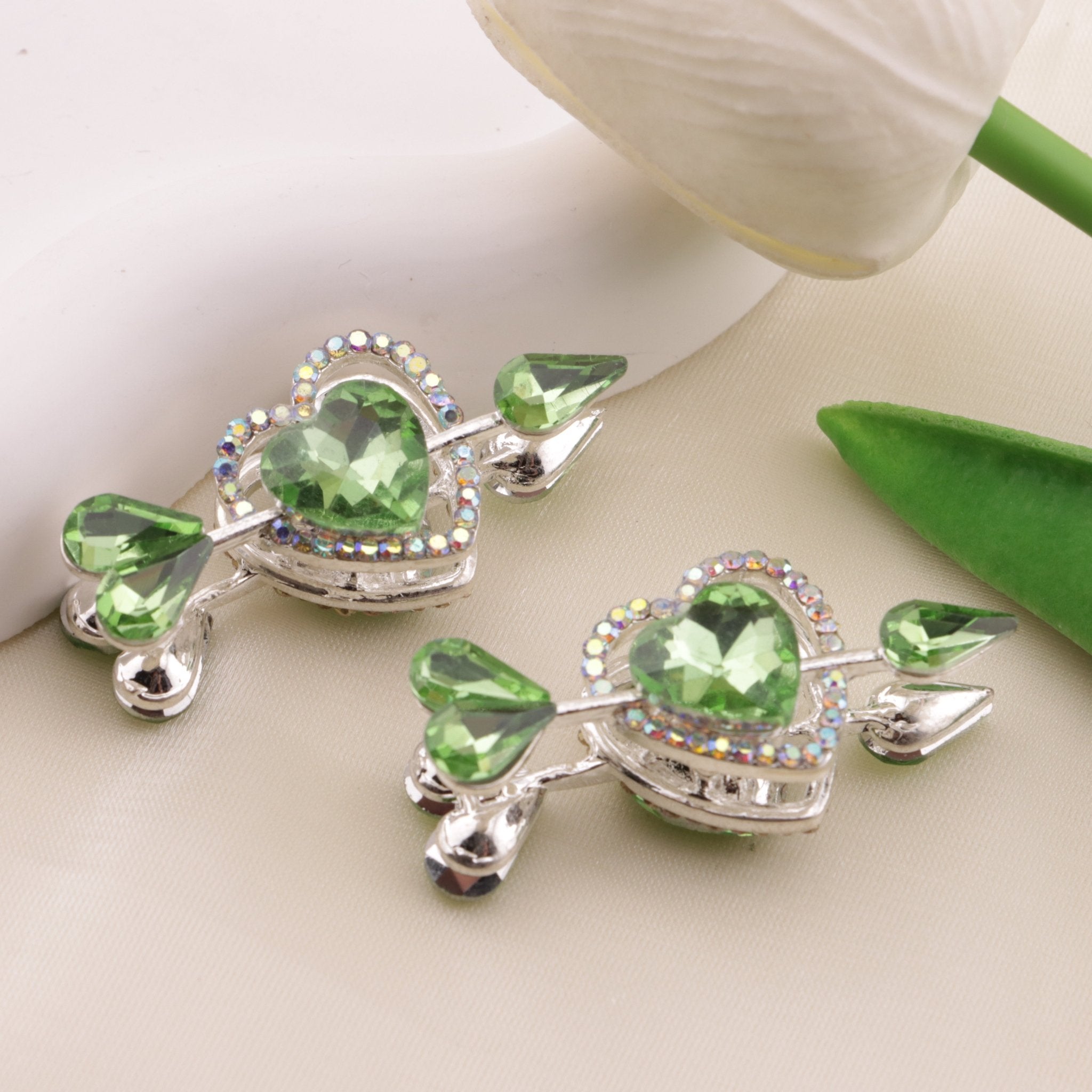 FS6490- Approximately 2.5×4.6×2Cm Cupid Heart Alloy Beads Zoe's DIY Shop