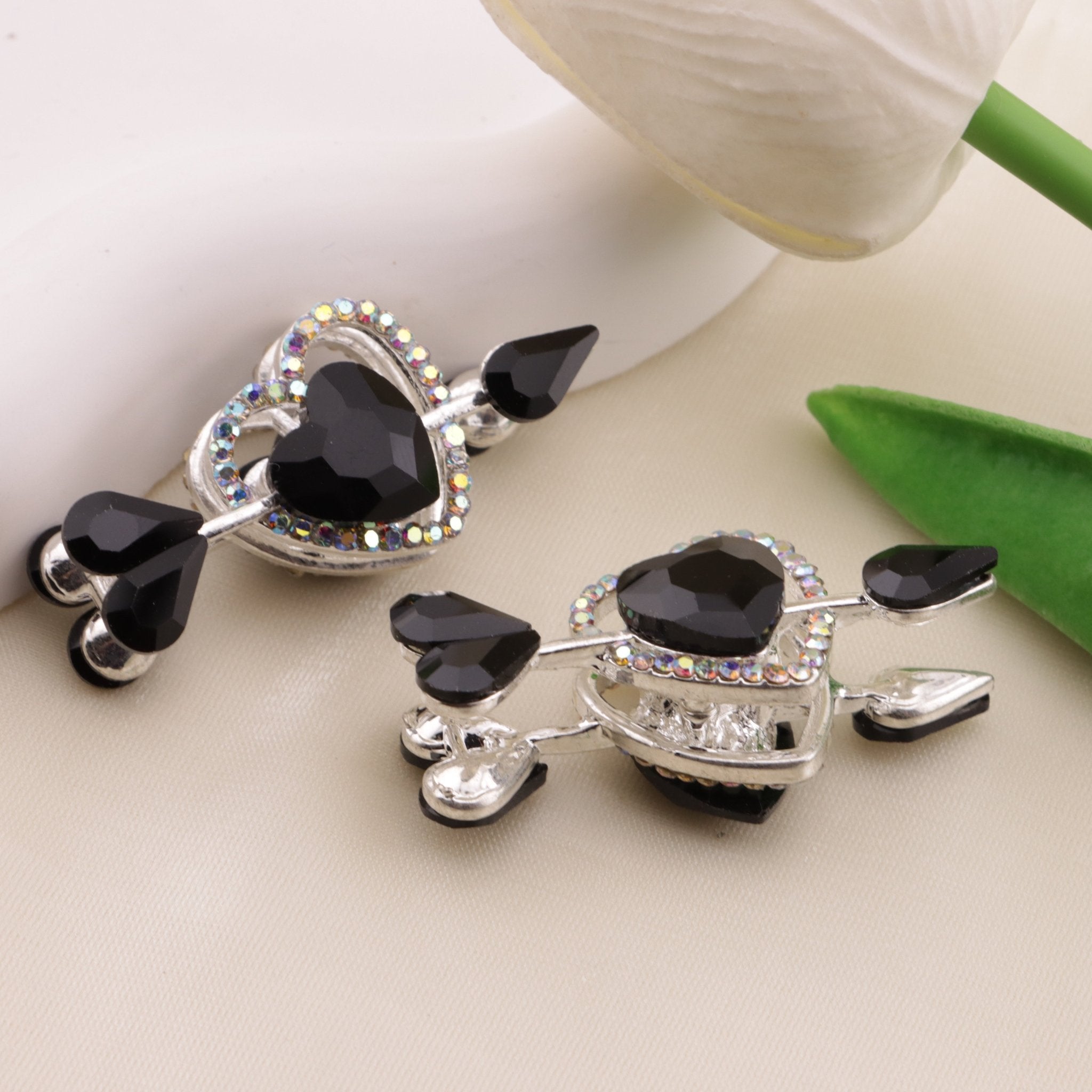 FS6490- Approximately 2.5×4.6×2Cm Cupid Heart Alloy Beads Zoe's DIY Shop