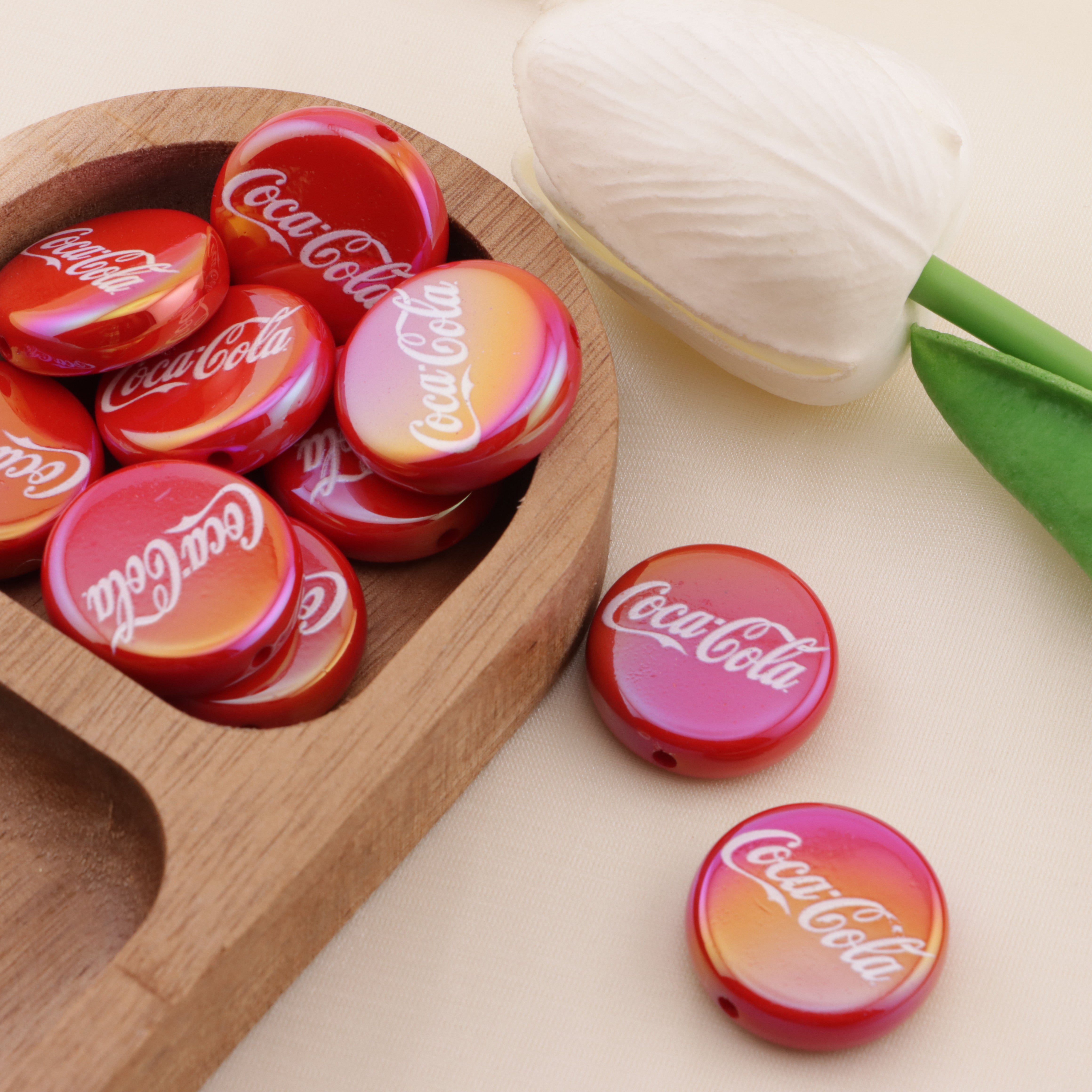 FS6498- 20mm Coca-Cola Printed Round Plate Beads Zoe's DIY Shop