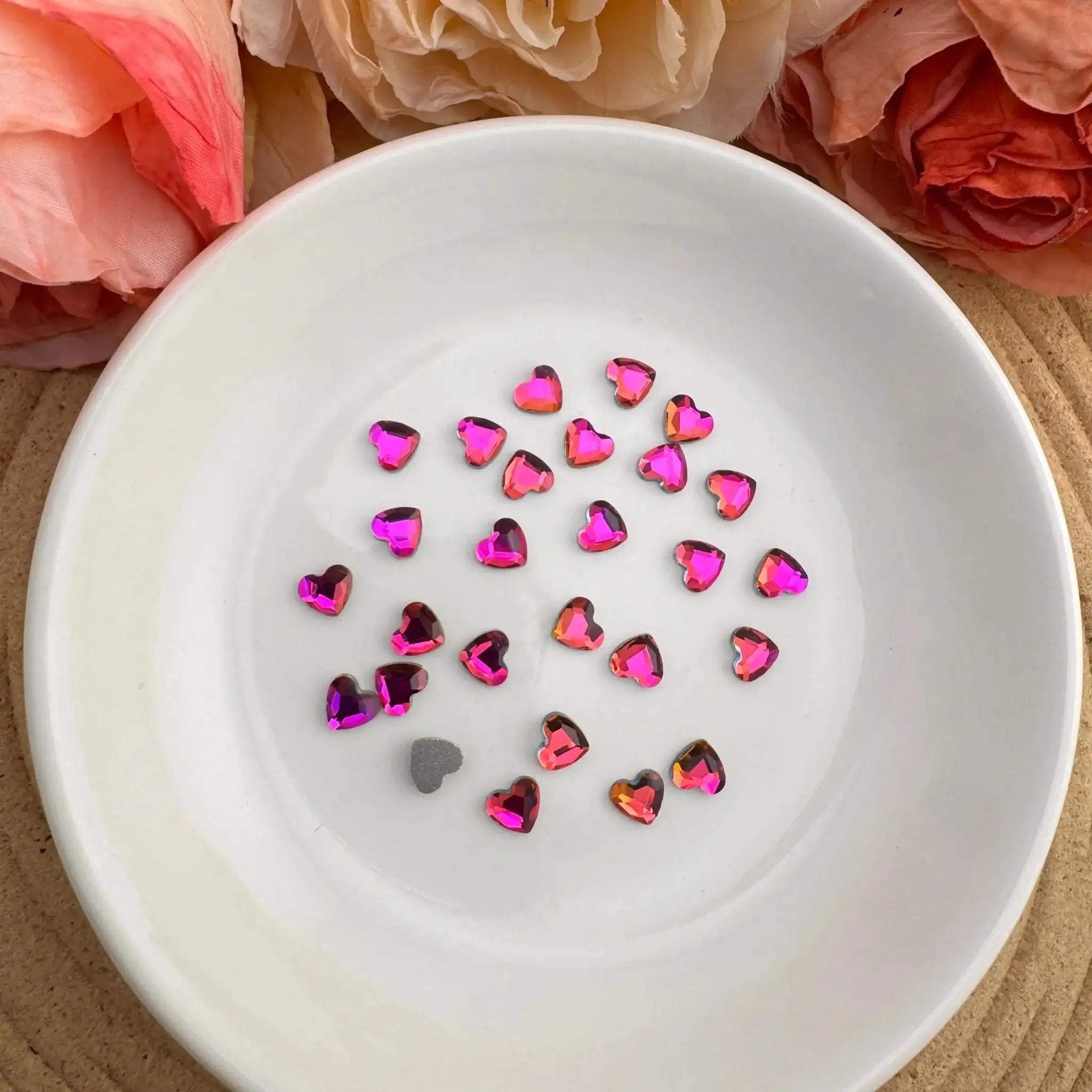 FS6555-About 6mm Crystal Heart Nail Charms For Making Nail Art Fancy Beads Pens -Zoe DIY Wholesale