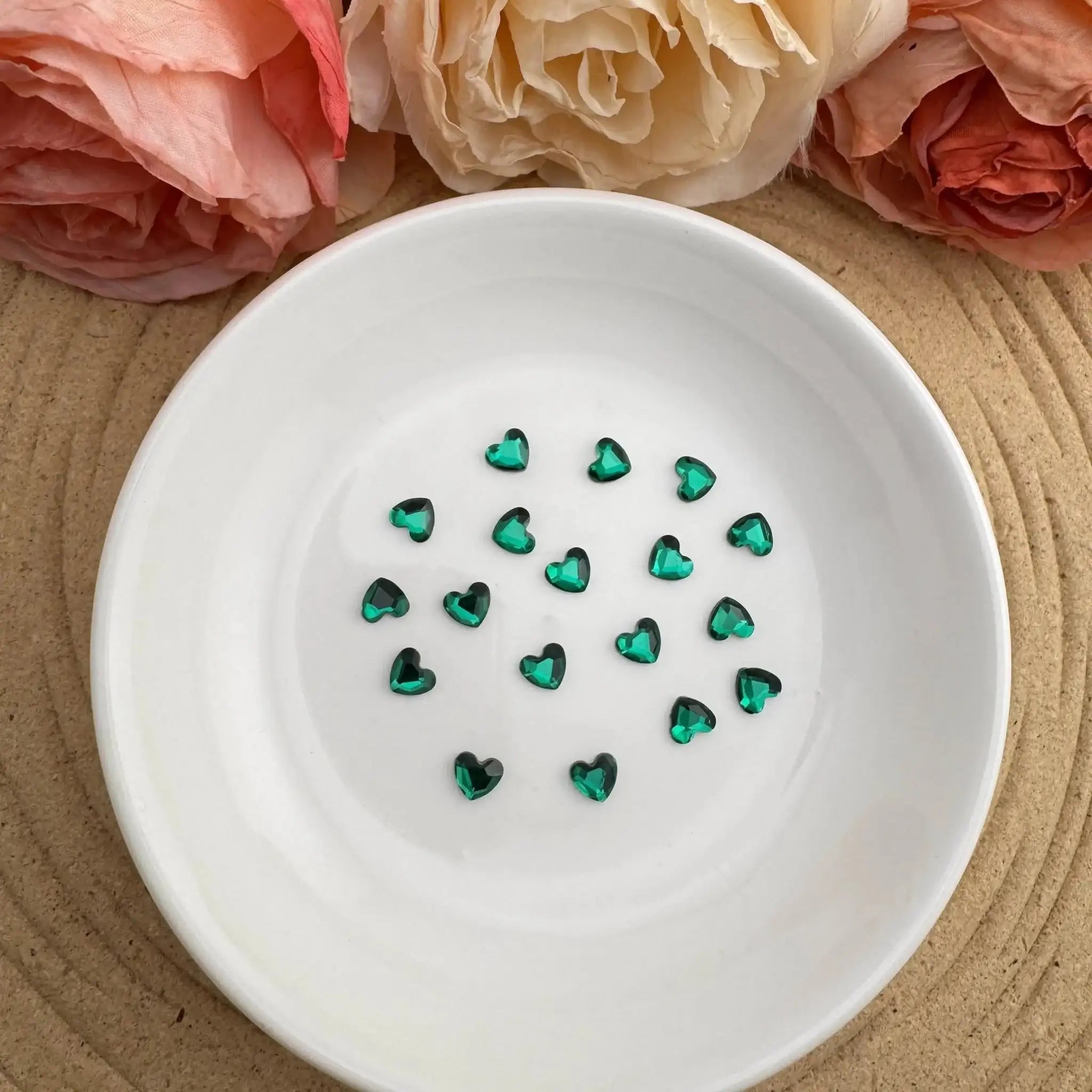 FS6555-About 6mm Crystal Heart Nail Charms For Making Nail Art Fancy Beads Pens -Zoe DIY Wholesale