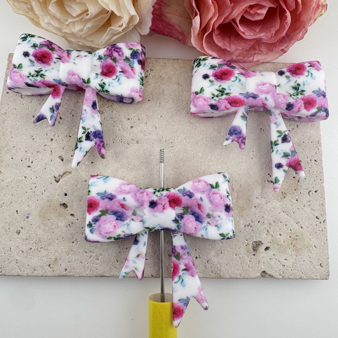 FS19606-About50*60mm Flower Silicone Focal Beads