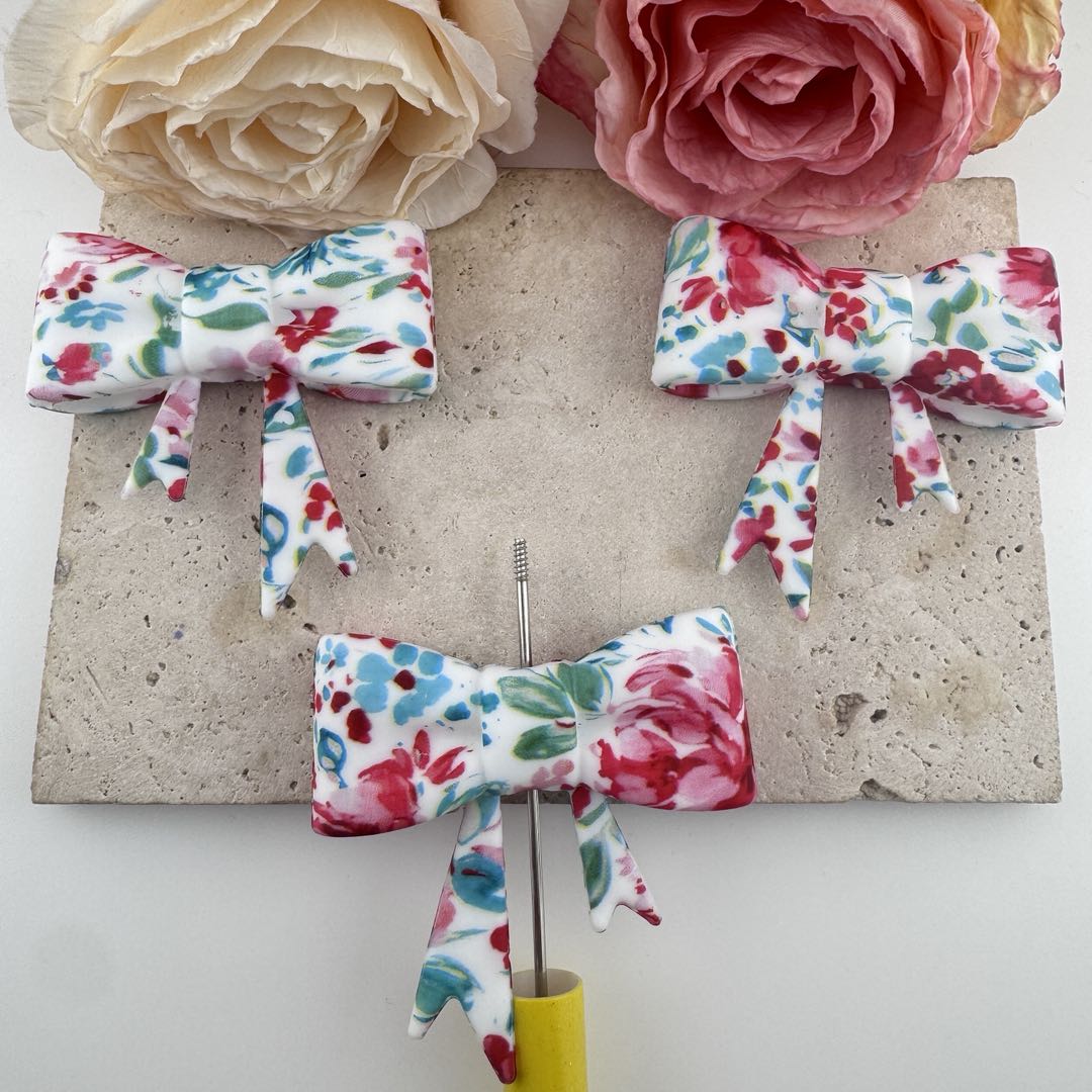 FS19608-About 50*60mm Flower Silicone Focal Beads