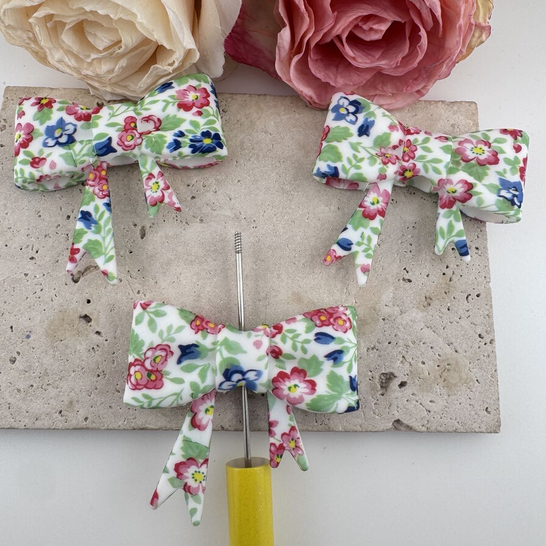 FS19626-About 50*60mm Flower Silicone Focal Bow Beads