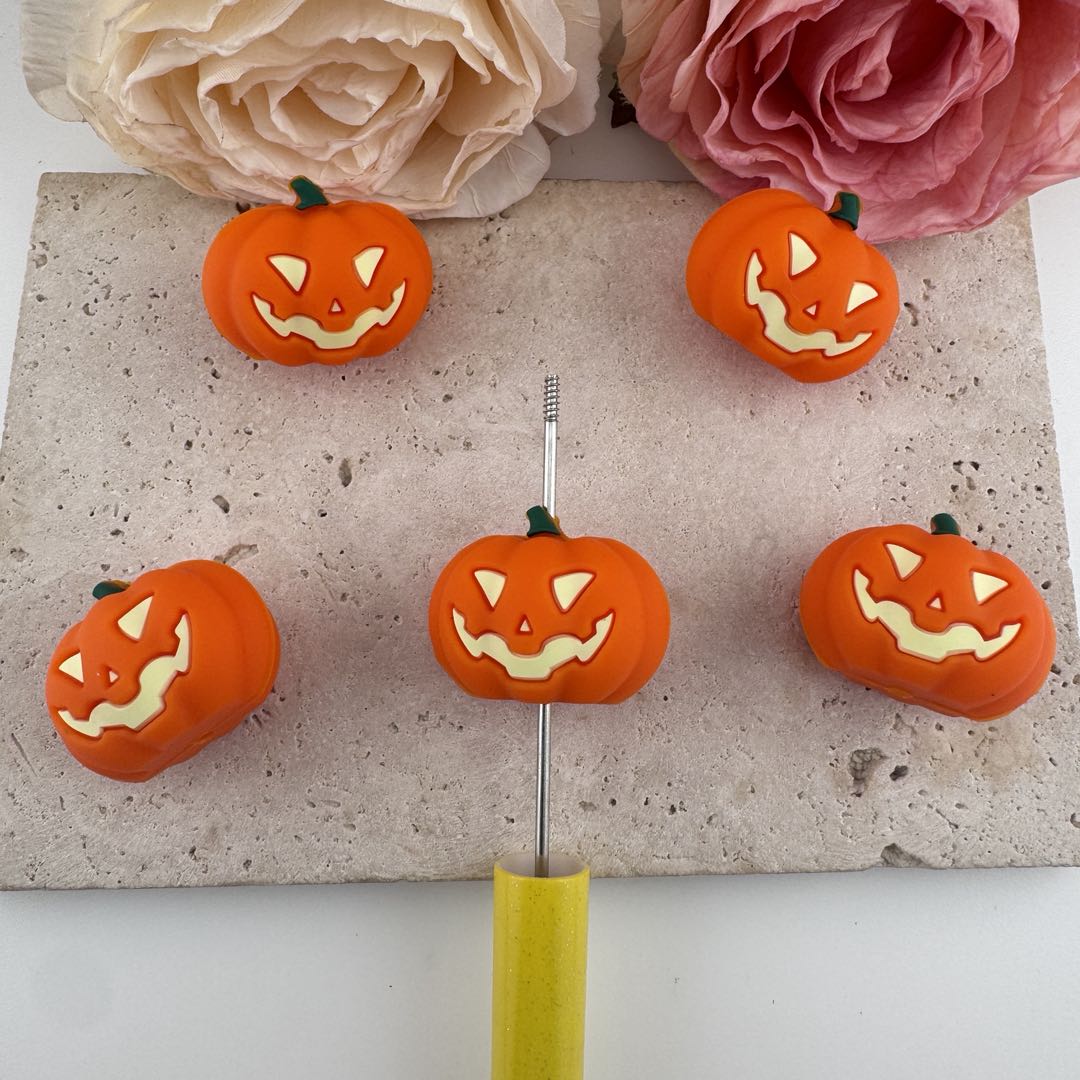 FS19639-About 24*30mm Pumpkin Silicone Focal Beads