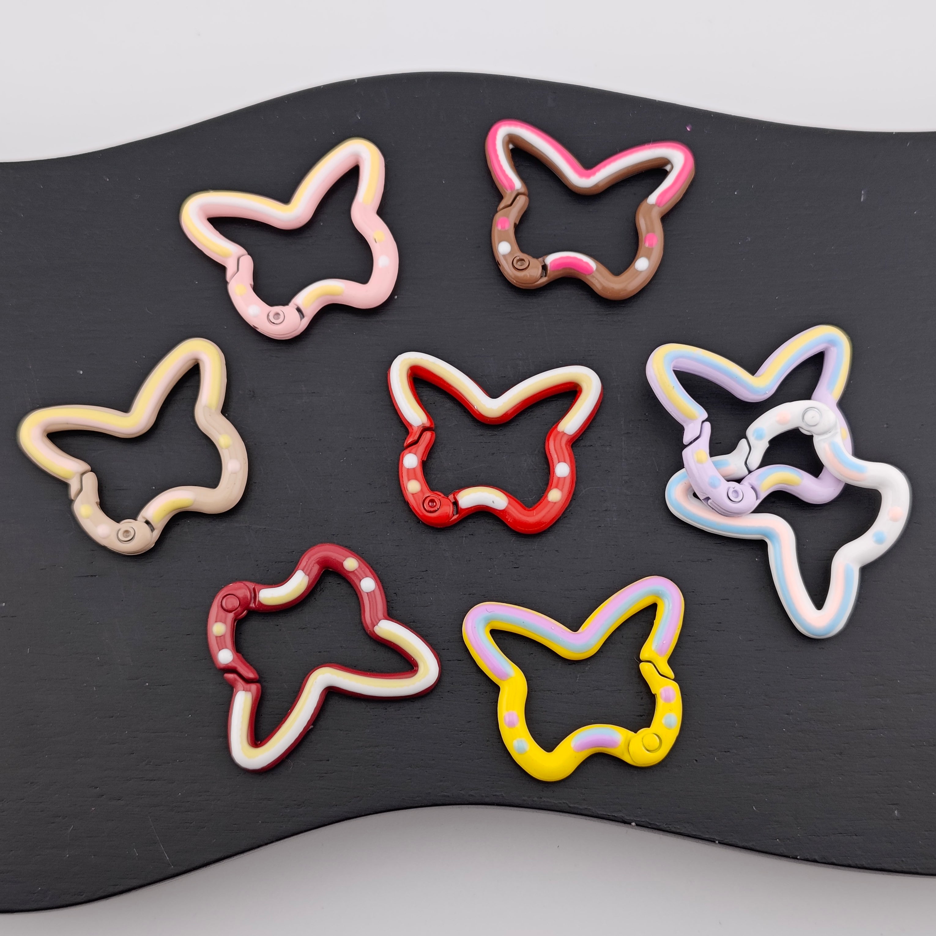 FS3006- 10 Pieces 25mm Hand Painted Butterfly Keyring