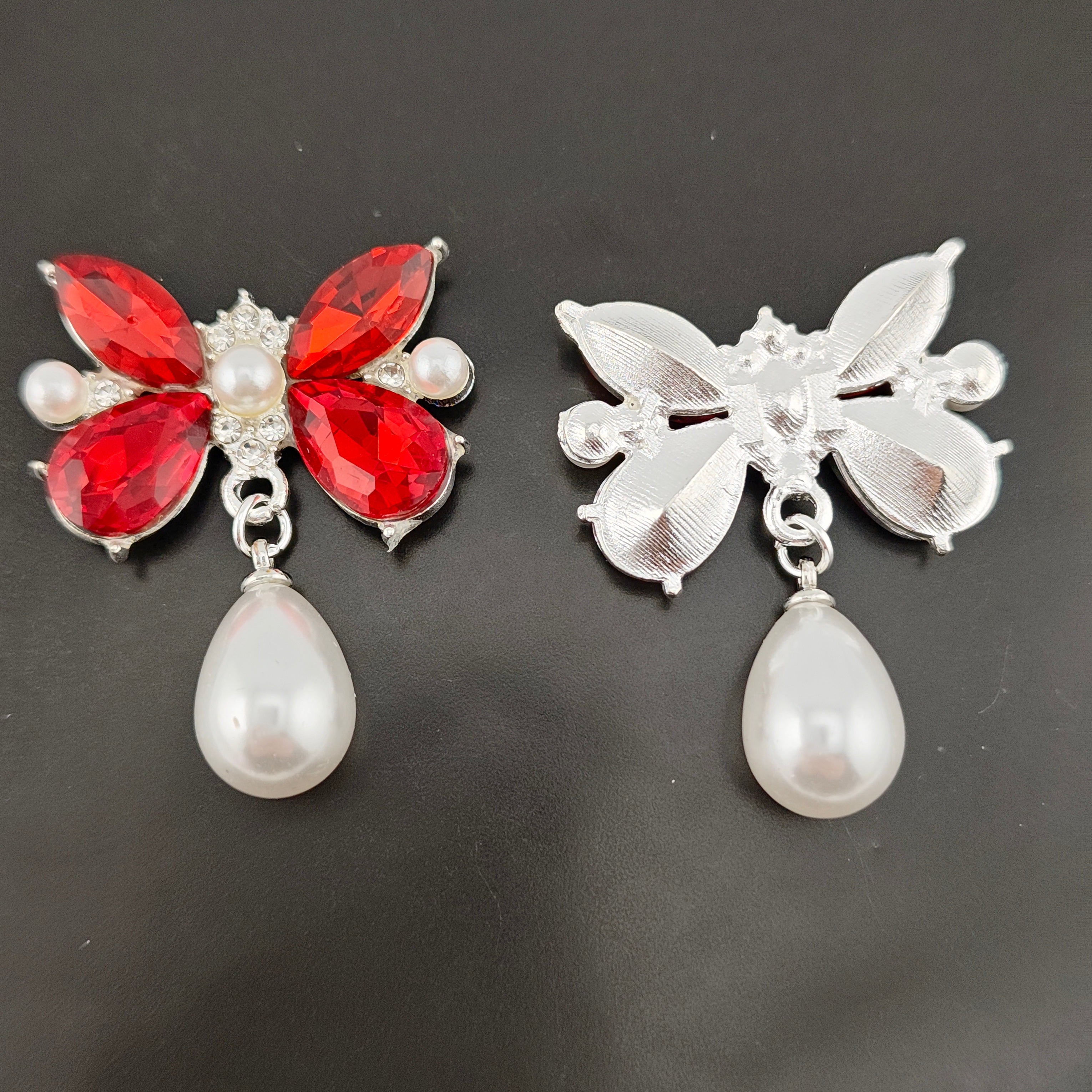 FS3073- 8 Pieces Crystal Butterfly With Pearl Charms