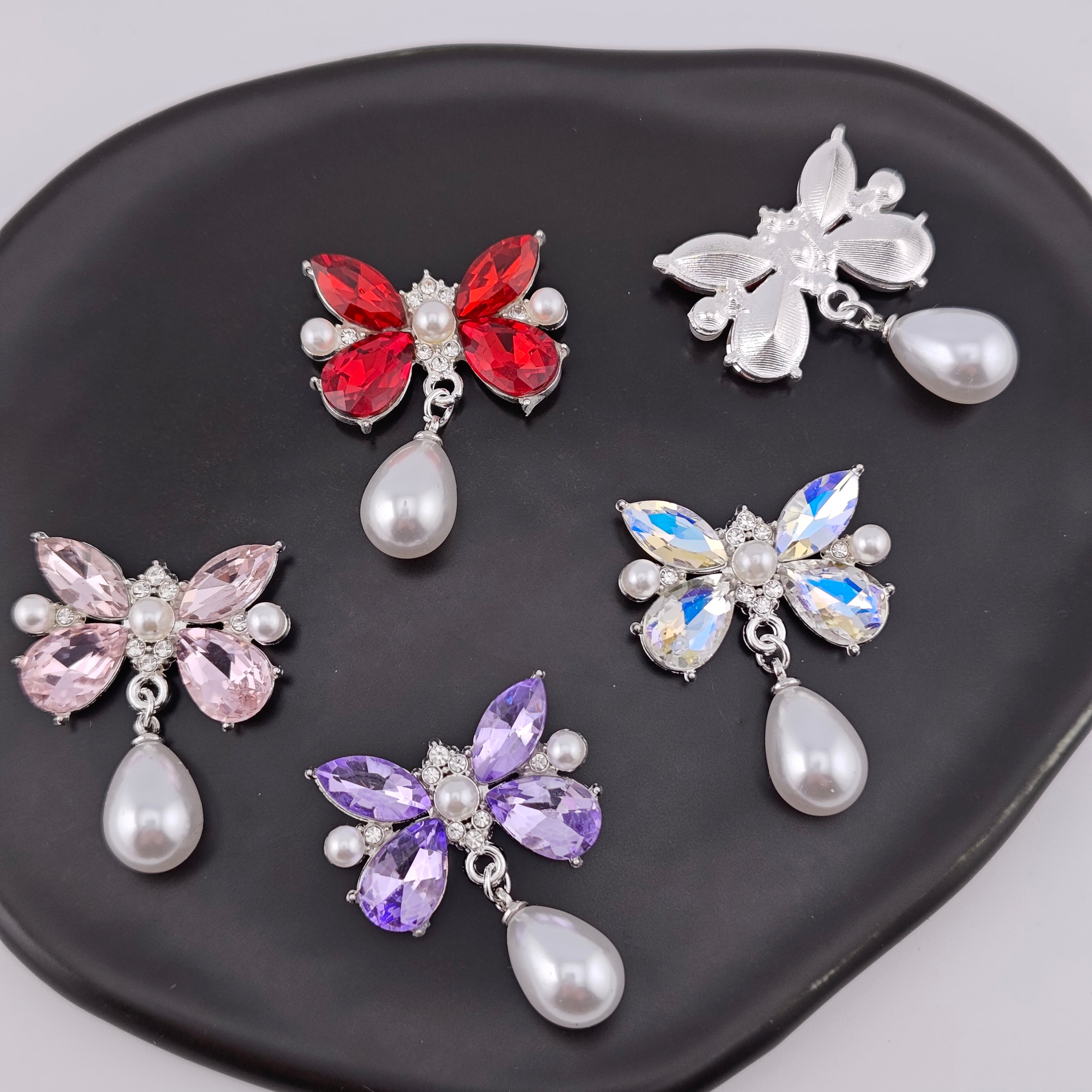 FS3073- 8 Pieces Crystal Butterfly With Pearl Charms